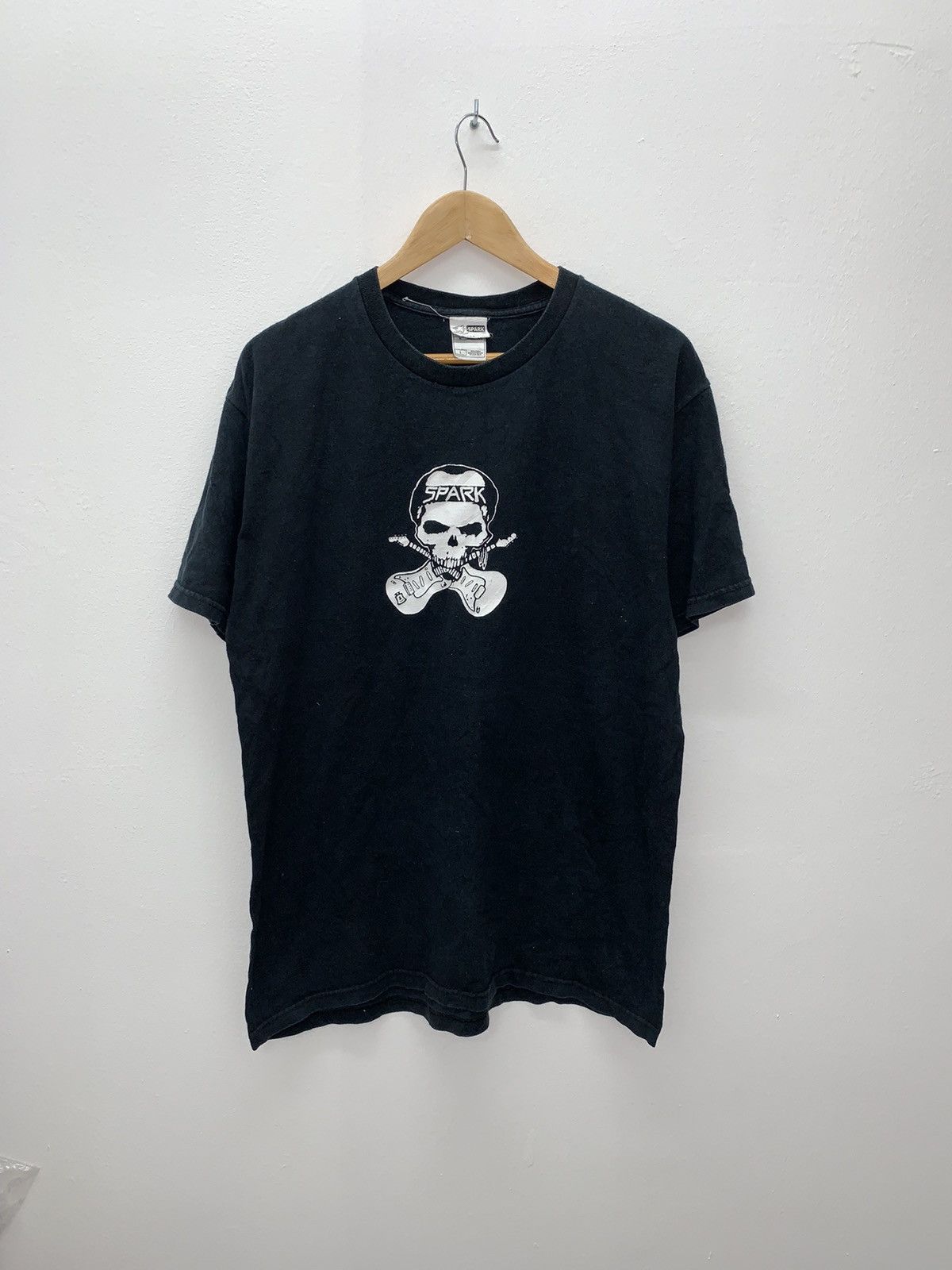 Sex Skateboards Vintage Skull Spark Skateboard Tshirt Size US L / EU 52-54 / 3 - 1 Thumbnail