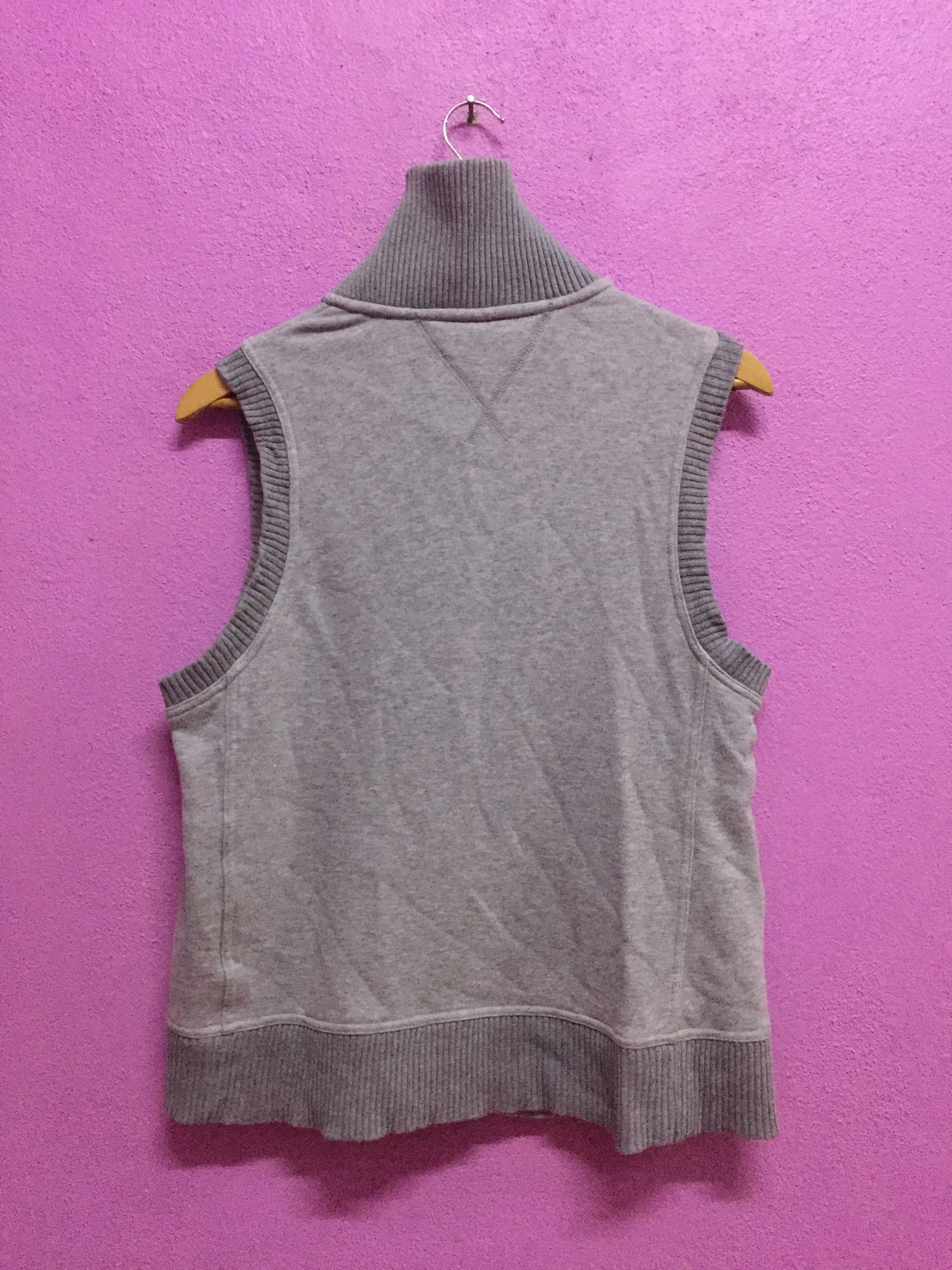 Burberry Burberry Black Label Vests Size US M / EU 48-50 / 2 - 2 Thumbnail