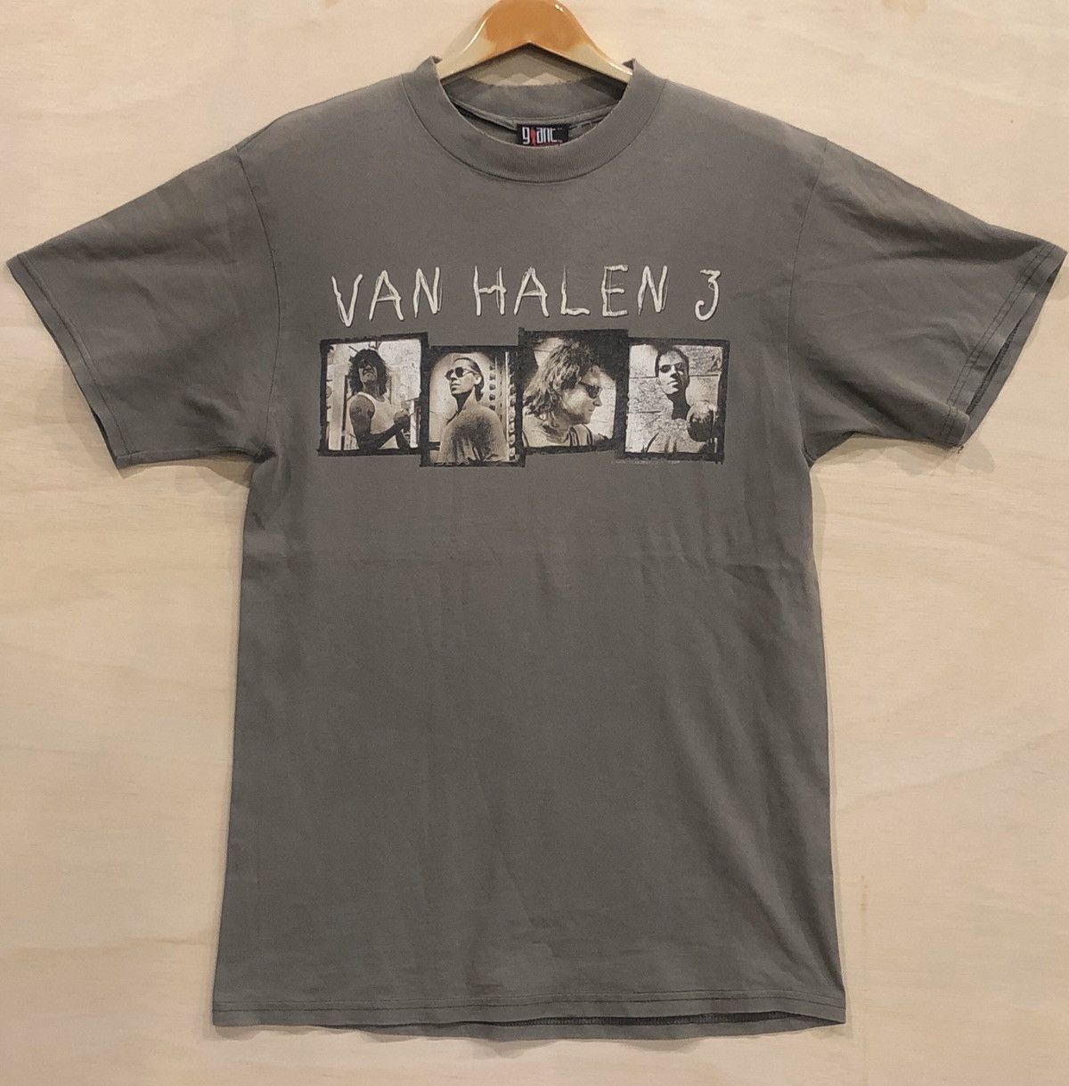 Band Tees × Vintage Vintage 90s VAN HALLEN WORLD TOUR 98 Size US L / EU 52-54 / 3 - 1 Thumbnail