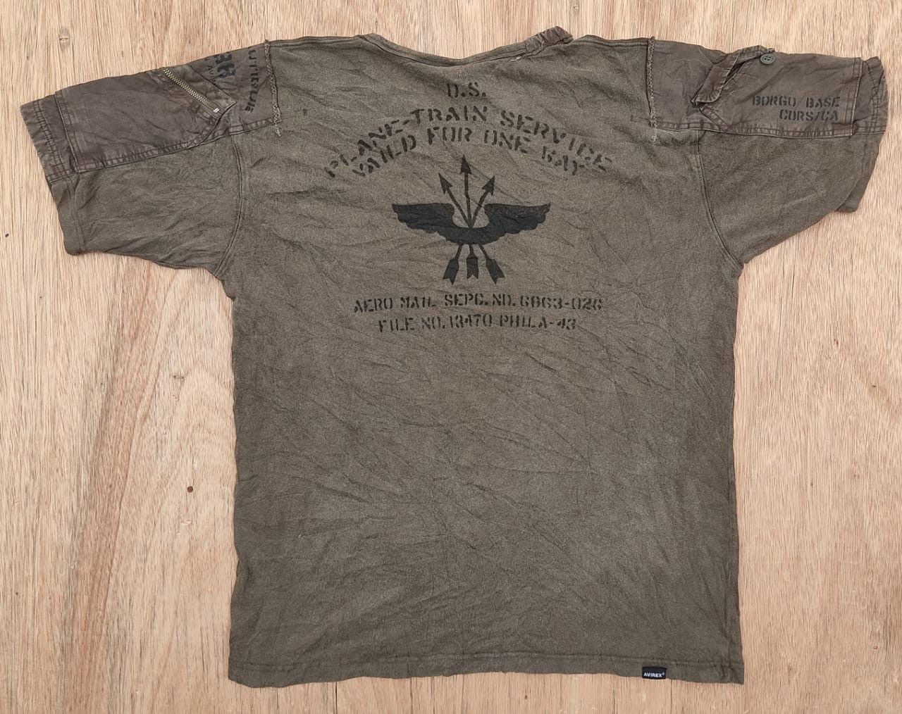 image of Vintage Tee Avirex D4 in Brown, Men's (Size Large)