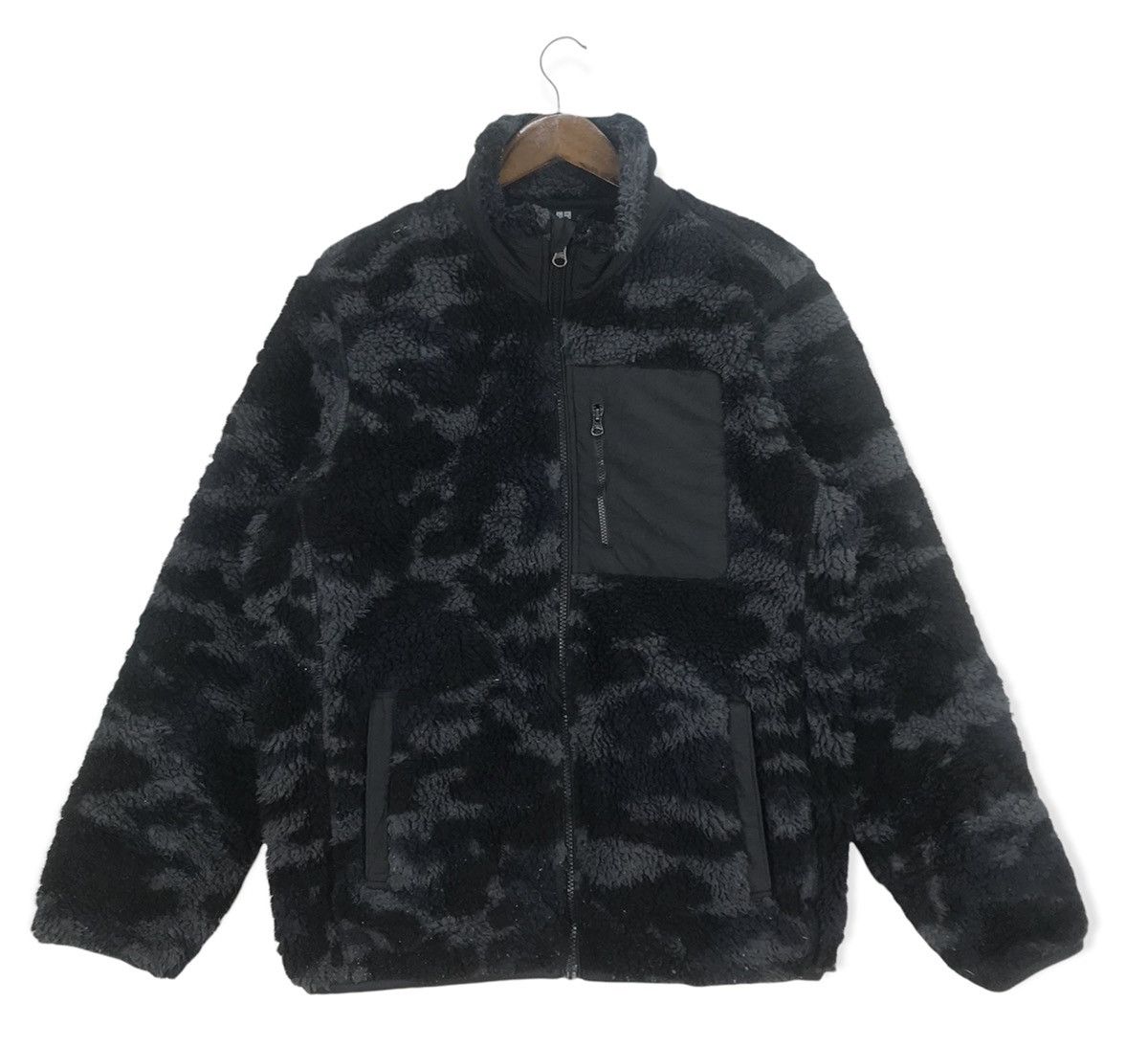 Uniqlo Camoflauge Deep Pile Jacket