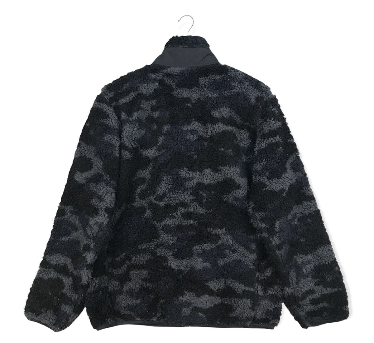 Uniqlo Uniqlo Camoflauge Deep Pile Jacket Size US L / EU 52-54 / 3 - 3 Thumbnail