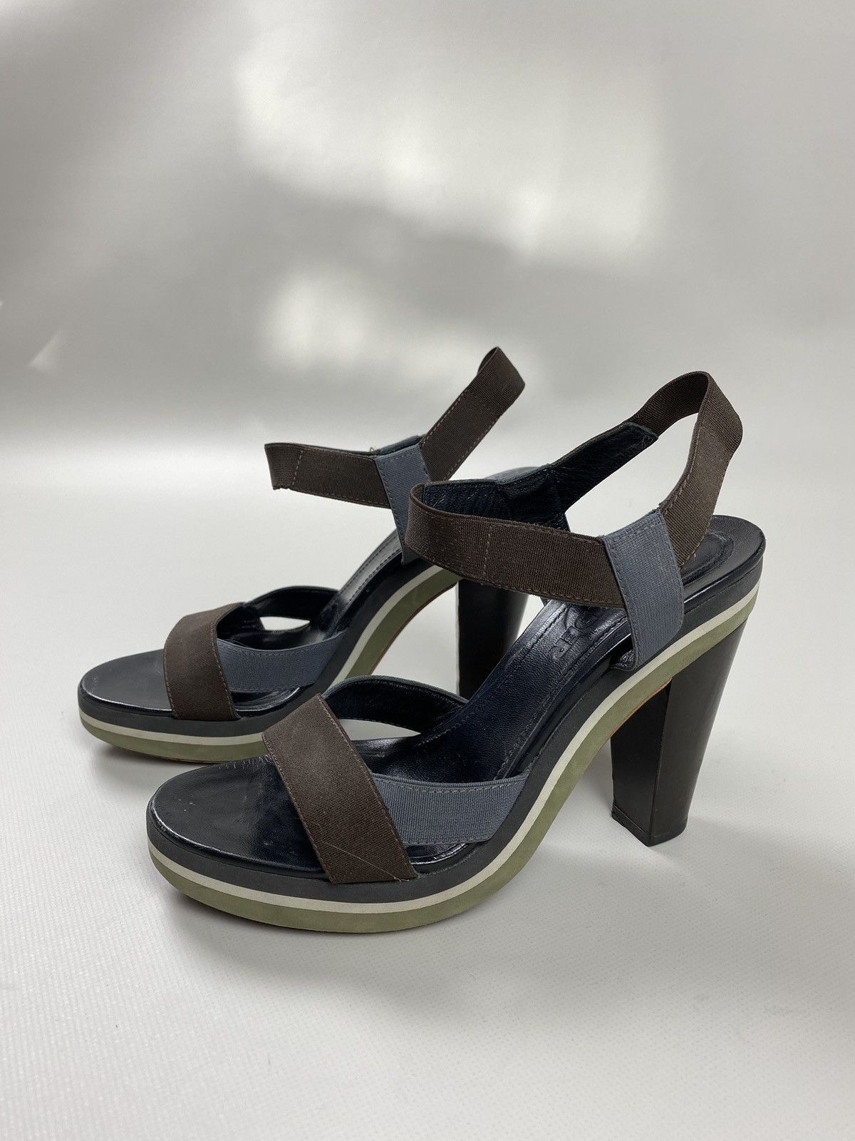 Jil Sander Jil Sander vintage ladies strappy heels size 36 1/2 Size US 6.5 / IT 36.5 - 20 Thumbnail