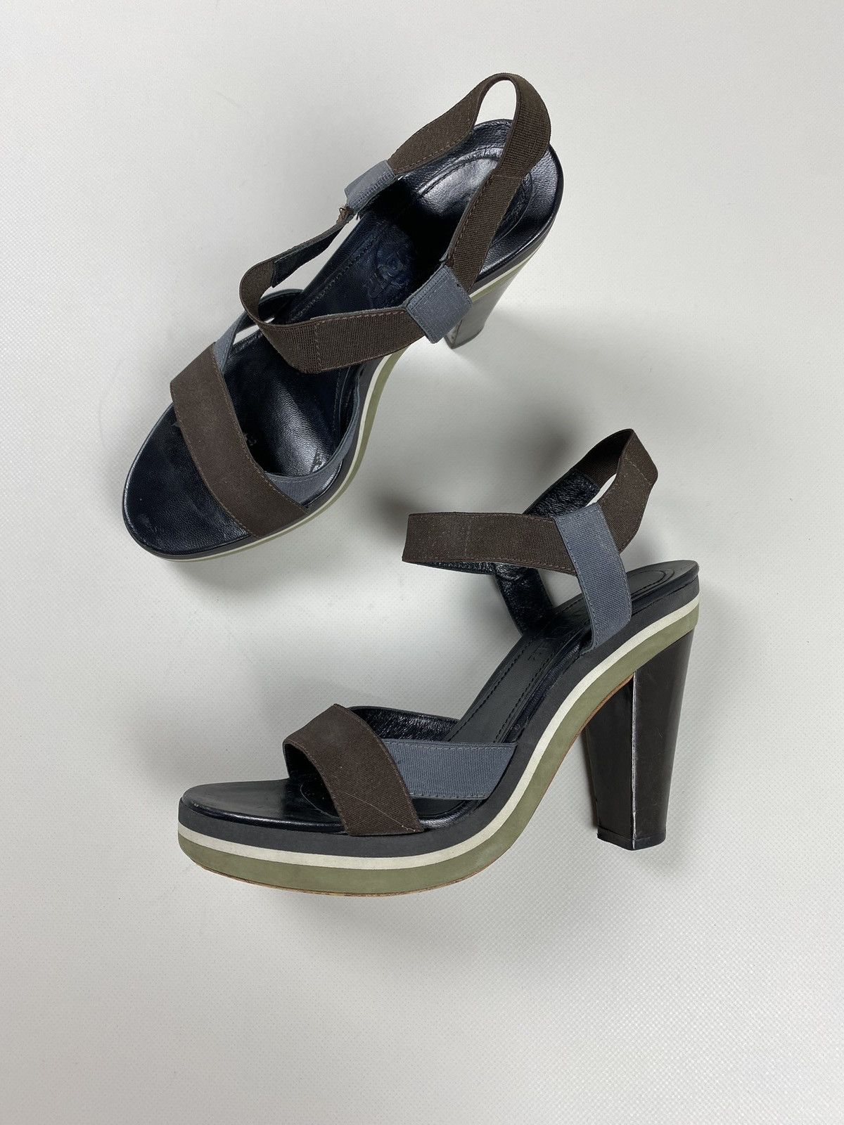 Jil Sander Jil Sander vintage ladies strappy heels size 36 1/2 Size US 6.5 / IT 36.5 - 21 Thumbnail