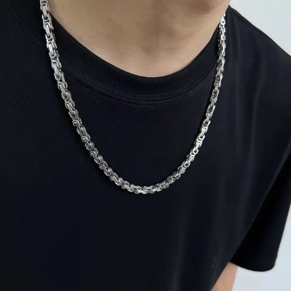 Designer × Jewelry Titanium Steel Link Chain Necklace for Men Women Size ONE SIZE - 1 Thumbnail