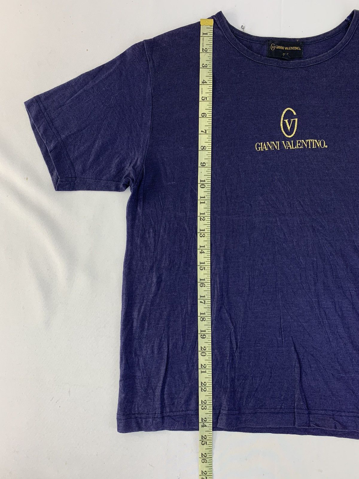 Gianni Valentino 90s Gianni Valentino Italy Embroidery Logo Plain Tee Size US M / EU 48-50 / 2 - 7 Thumbnail