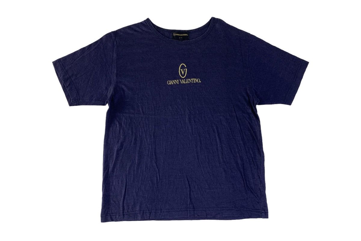 Gianni Valentino 90s Gianni Valentino Italy Embroidery Logo Plain Tee Size US M / EU 48-50 / 2 - 1 Thumbnail