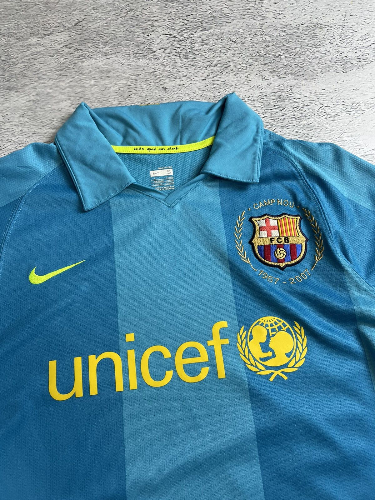 Nike × Vintage Vintage Barcelona 2007/08 Nike Soccer Jersey y2k blokcore Size US S / EU 44-46 / 1 - 5 Thumbnail
