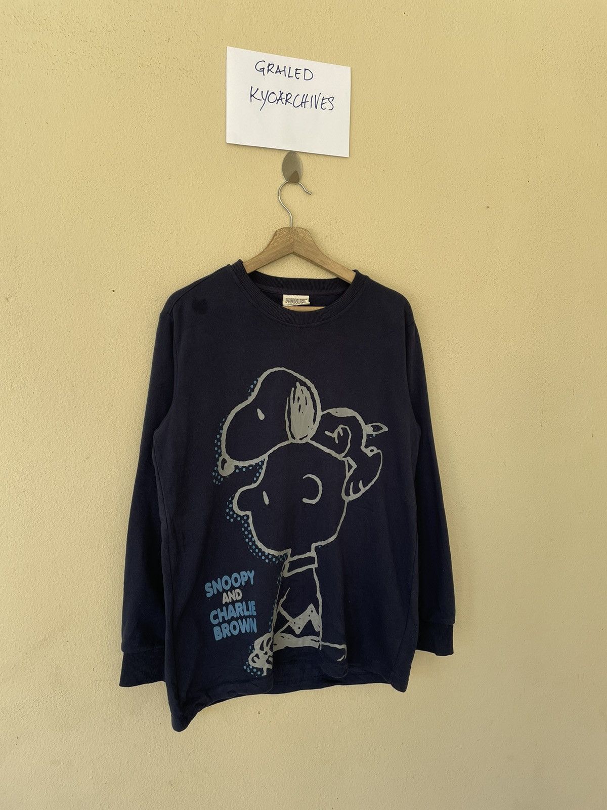 Peanuts SNOOPY AND CHARLIE BROWN SWEATSHIRT Size US L / EU 52-54 / 3 - 2 Thumbnail