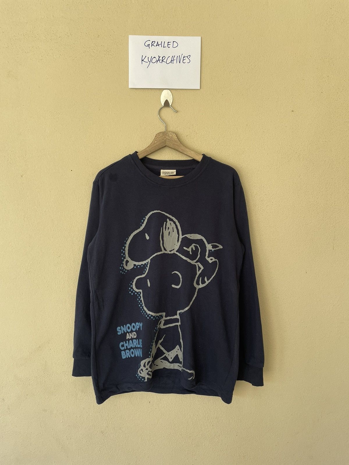 Peanuts SNOOPY AND CHARLIE BROWN SWEATSHIRT Size US L / EU 52-54 / 3 - 1 Thumbnail