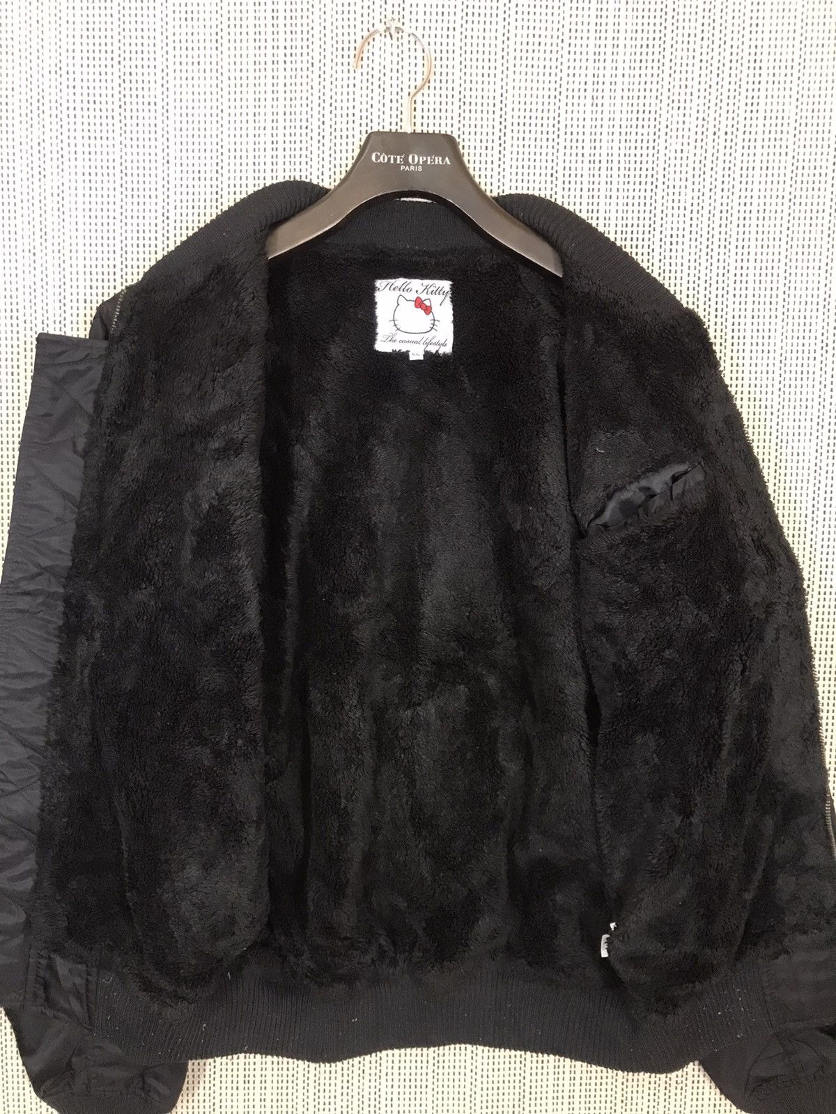 Anime 🔥SANRIO🔥HELLO KITTY BOMBER JACKET INSIDE FLEECE EMBROIDERY Size US L / EU 52-54 / 3 - 10 Thumbnail