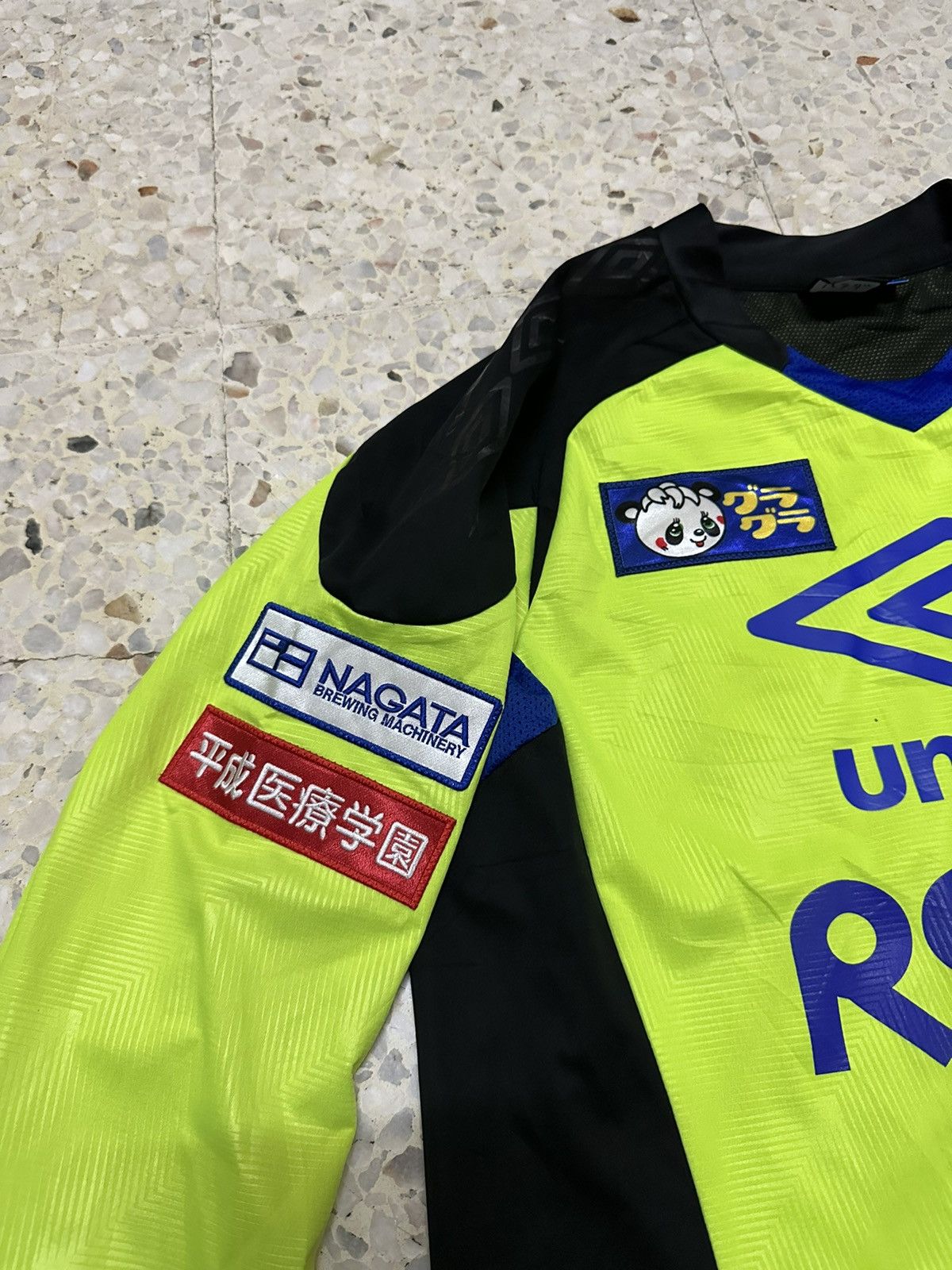 Umbro Gamba Osaka Training Kits Jacket Shirt Long Sleeve Size US M / EU 48-50 / 2 - 6 Thumbnail
