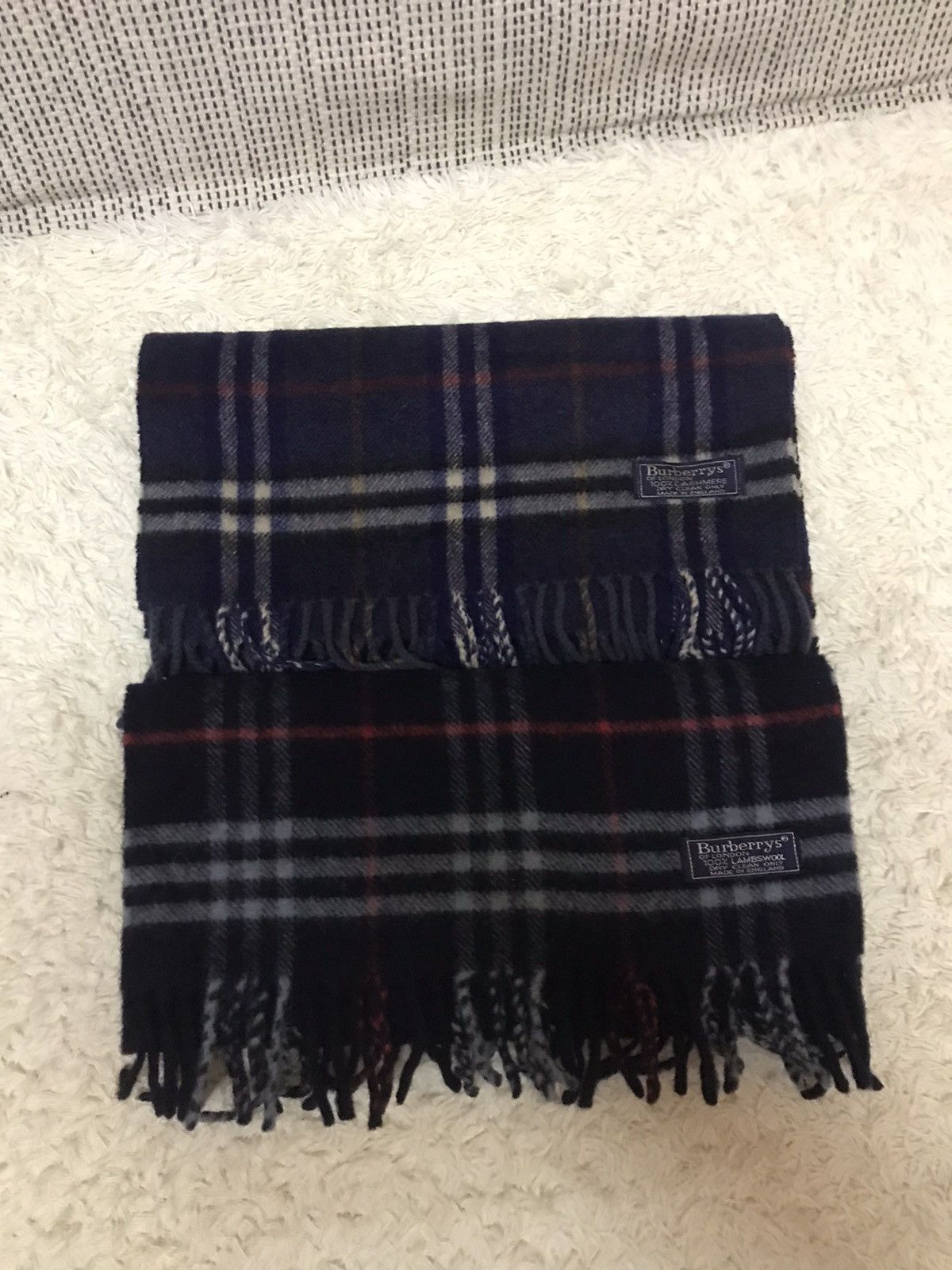 Burberry ‼️COMBO 2pcs SCARF LAMBSWOOL VINTAGE BURBERRY NOVACHECK ‼️ Size ONE SIZE - 2 Thumbnail