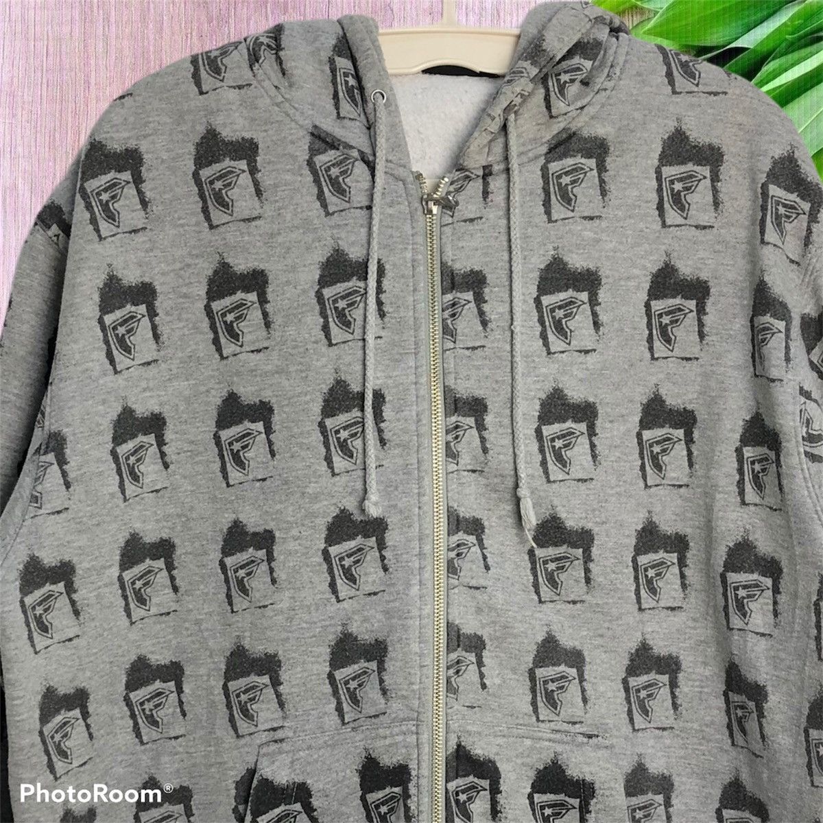 Famous Stars And Straps Vtg Famous Full printed logo Skate Hoodie Sweatshirt Size US L / EU 52-54 / 3 - 3 Thumbnail