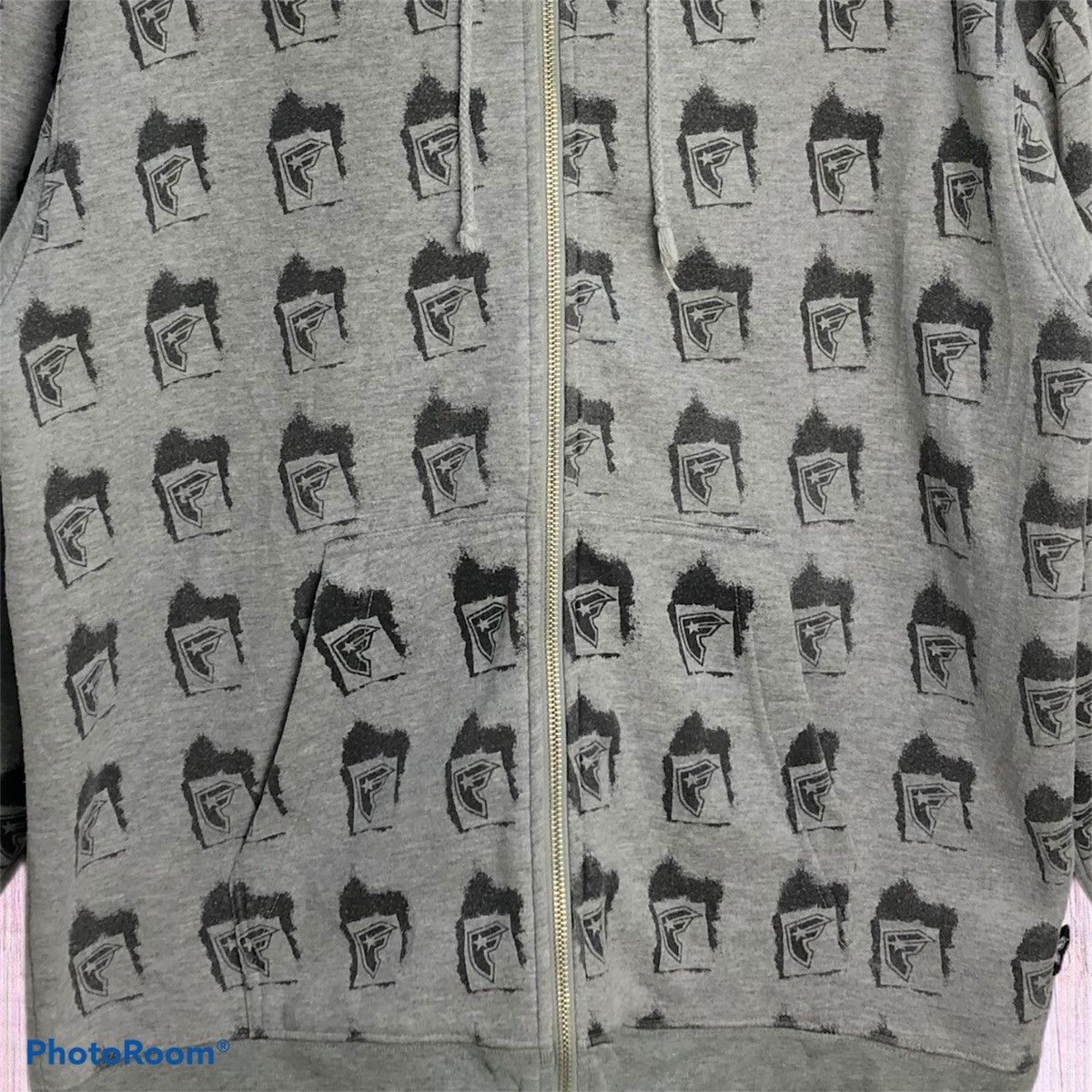 Famous Stars And Straps Vtg Famous Full printed logo Skate Hoodie Sweatshirt Size US L / EU 52-54 / 3 - 4 Thumbnail