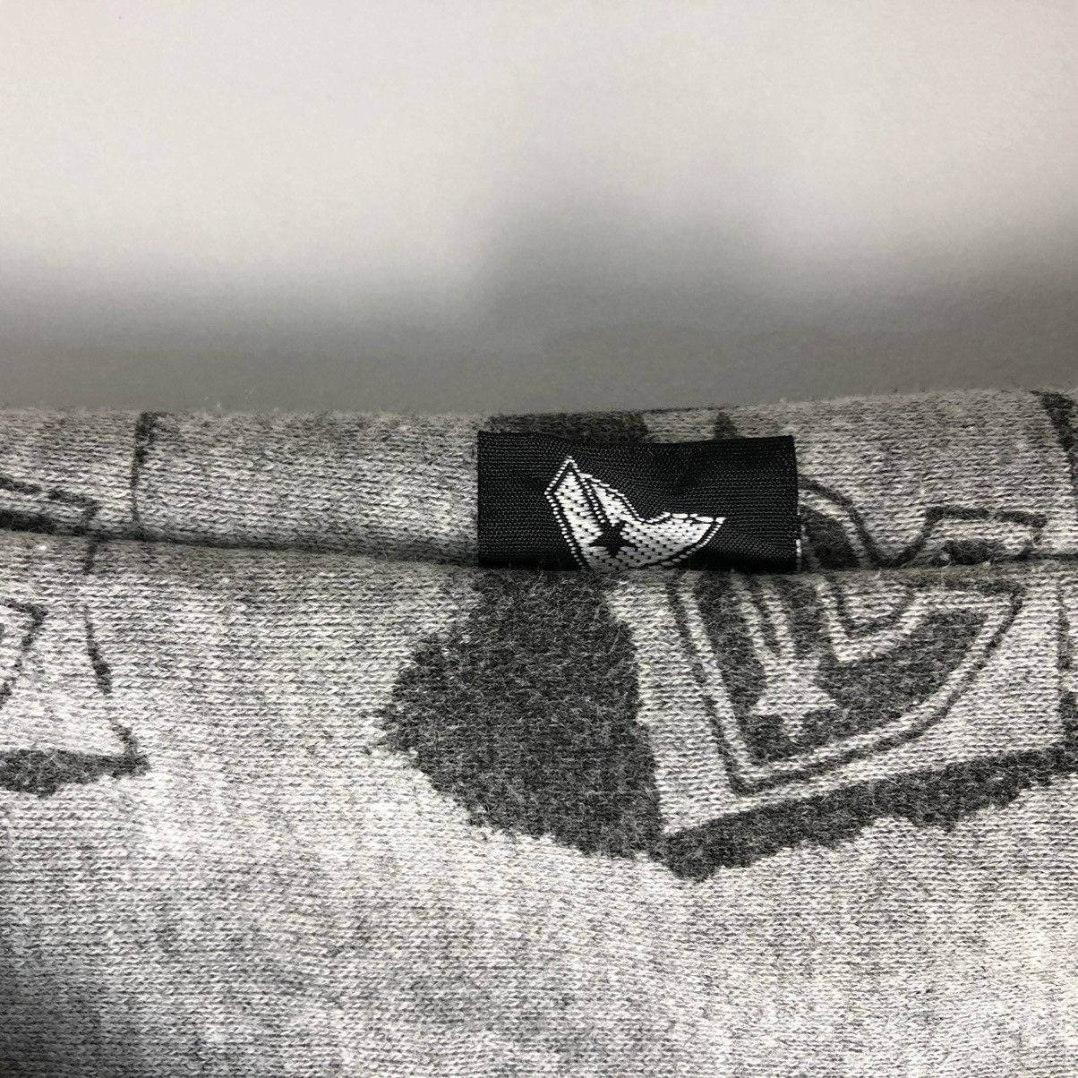 Famous Stars And Straps Vtg Famous Full printed logo Skate Hoodie Sweatshirt Size US L / EU 52-54 / 3 - 8 Thumbnail