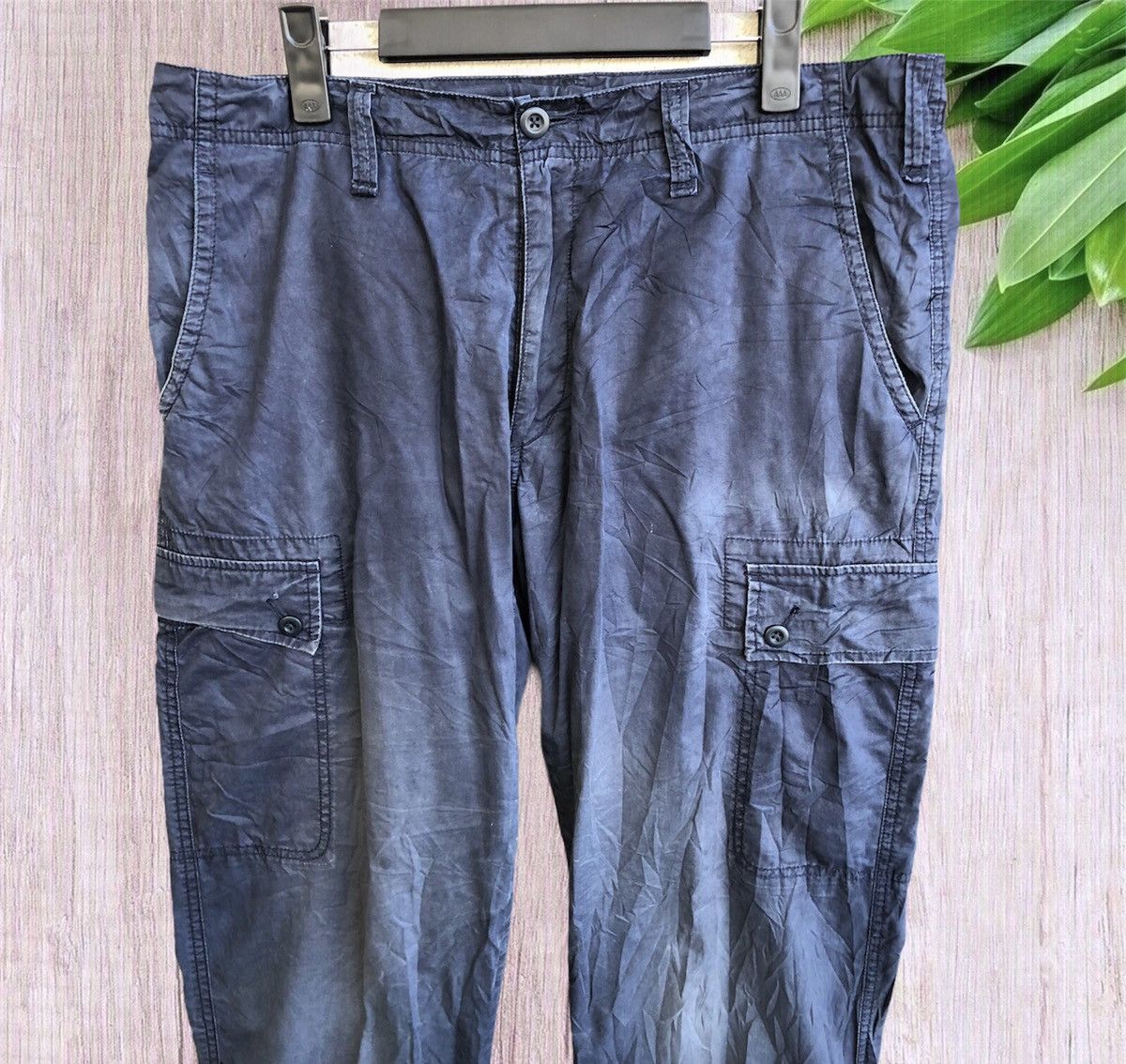Uniqlo Vintage Uniqlo Faded utility Cargo Nylon Pants Size US 36 / EU 52 - 2 Thumbnail
