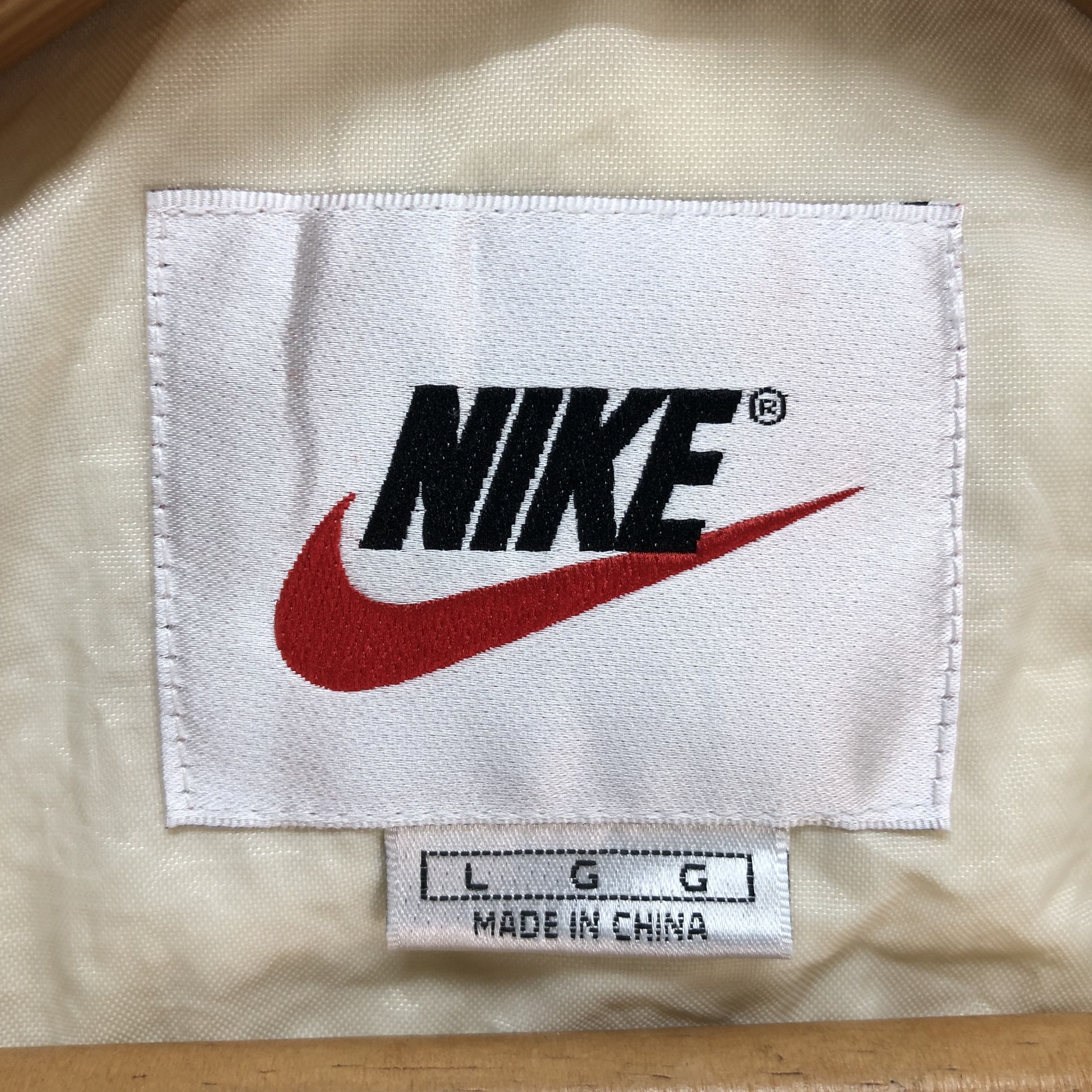 Nike TRASHED NIKE CENTER SWOOSH ANORAK JACKET #6397-64 Size US L / EU 52-54 / 3 - 11 Thumbnail
