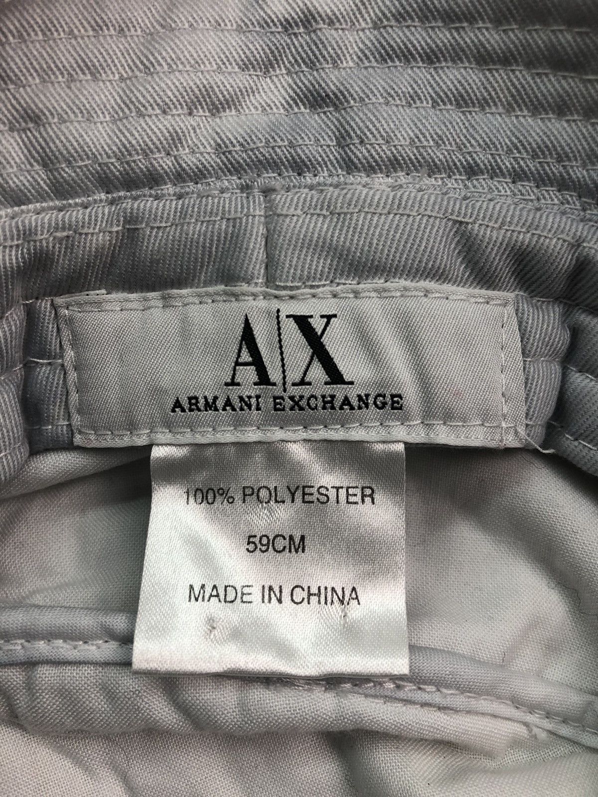 Armani Exchange × Vintage Armani exchange white Fur Bucket Hats Size ONE SIZE - 5 Thumbnail