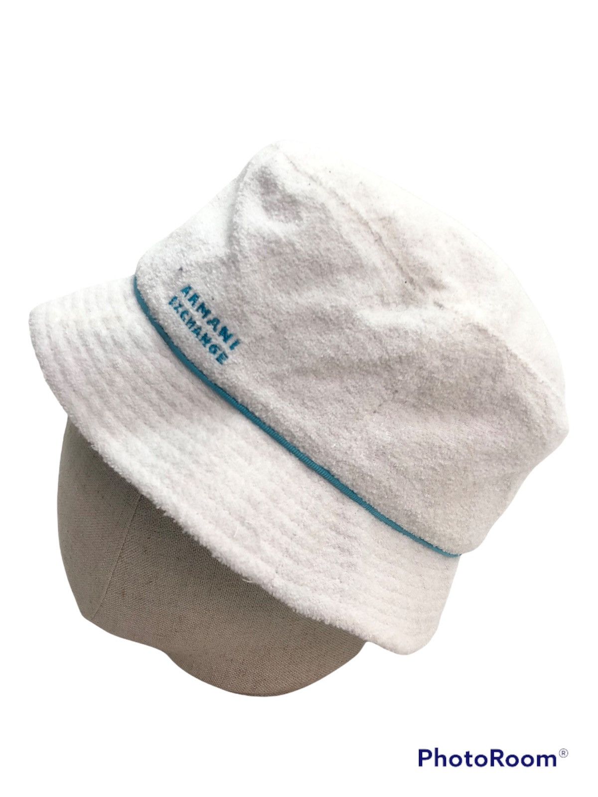 Armani Exchange × Vintage Armani exchange white Fur Bucket Hats Size ONE SIZE - 2 Thumbnail