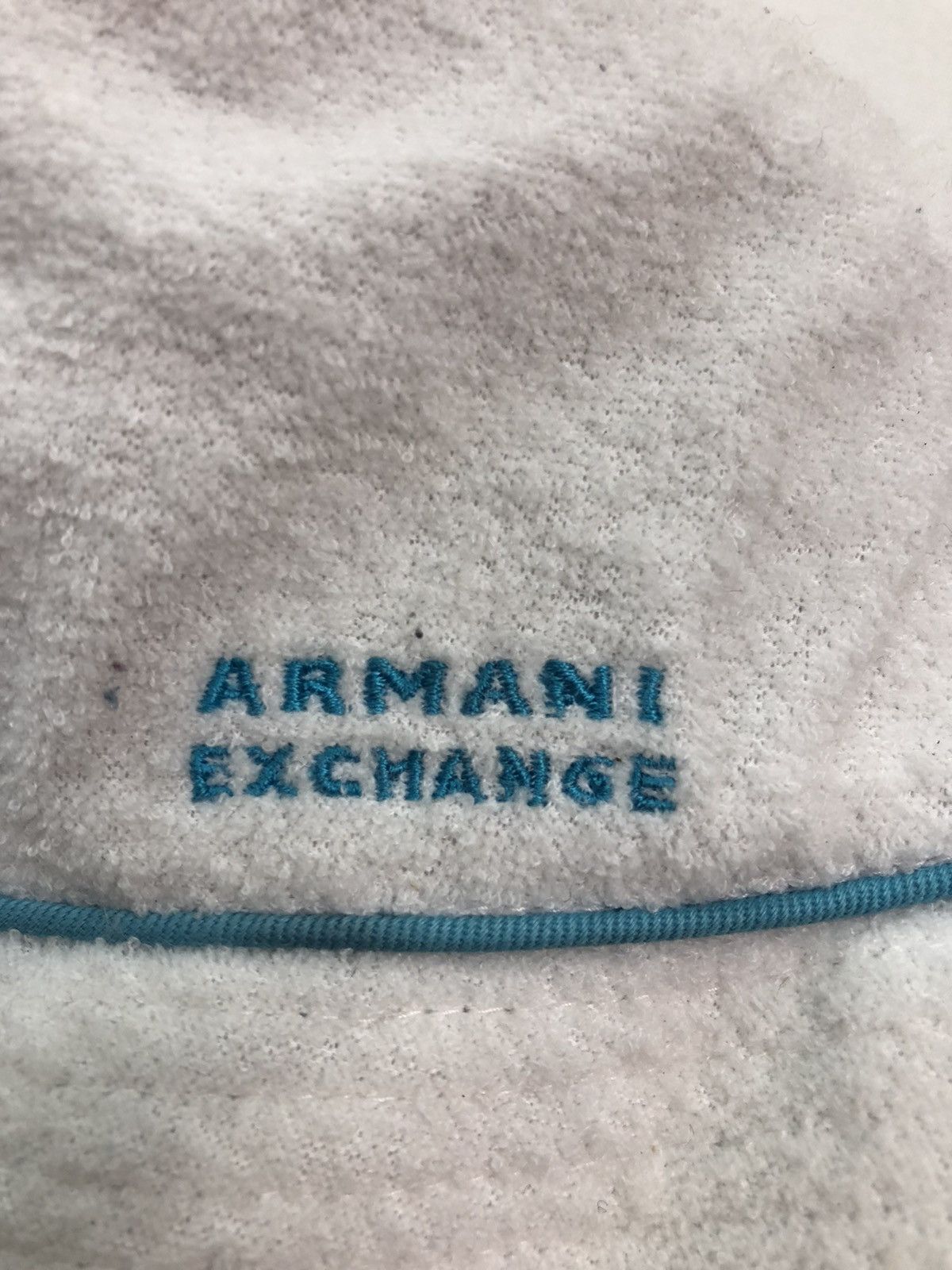 Armani Exchange × Vintage Armani exchange white Fur Bucket Hats Size ONE SIZE - 6 Thumbnail