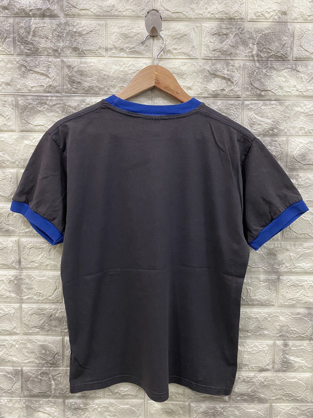 Nike × Vintage Vintage 90’s Nike Big Logo T Shirt Size US L / EU 52-54 / 3 - 2 Thumbnail