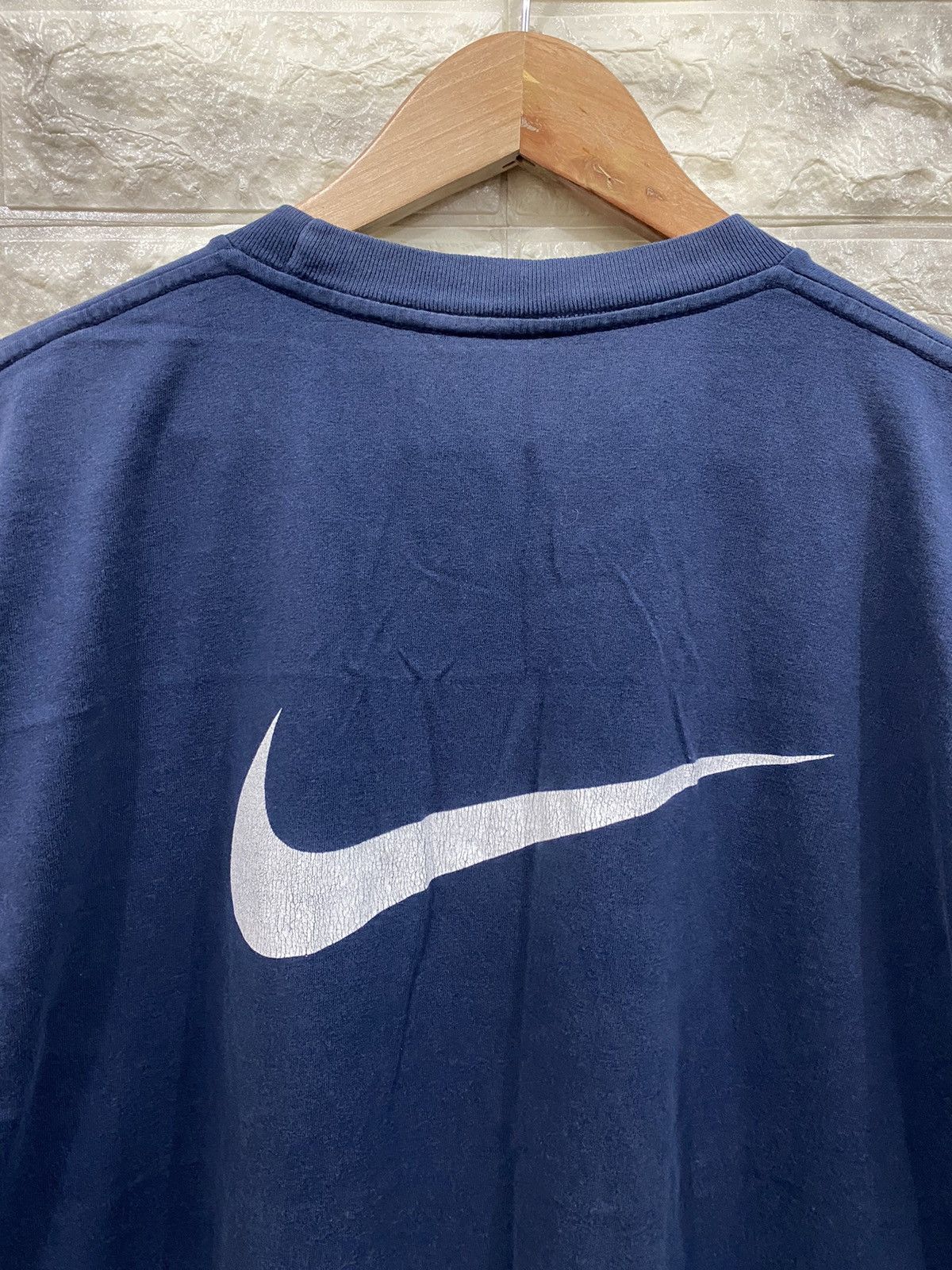 Nike × Vintage Vintage 90’s Nike Big Logo T-Shirt Size US L / EU 52-54 / 3 - 4 Thumbnail