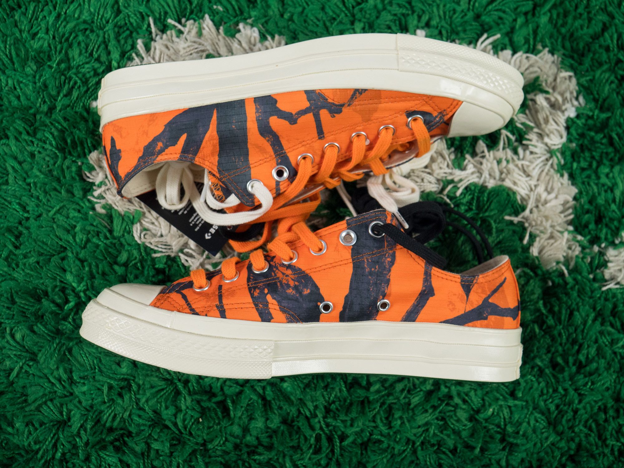 Carhartt × Carhartt Wip × Converse CARHARTT CONVERS CHUCK 70's TAYLOR CAMO TREE ORANGE Size US 8.5 / EU 41-42 - 4 Thumbnail