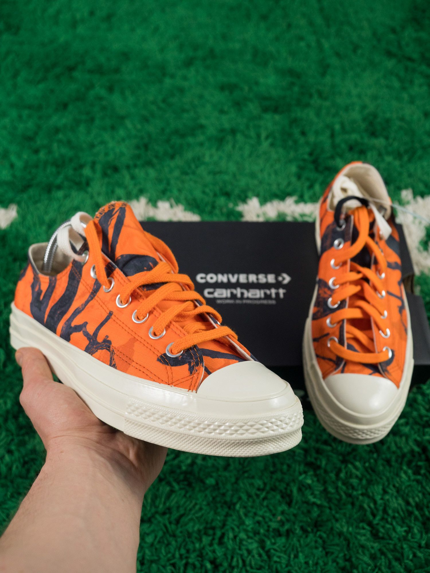 靴 Converse x Carhartt WIP Orange Realtree Converse x Carhartt WIP Orange Realtree - メルカリ
