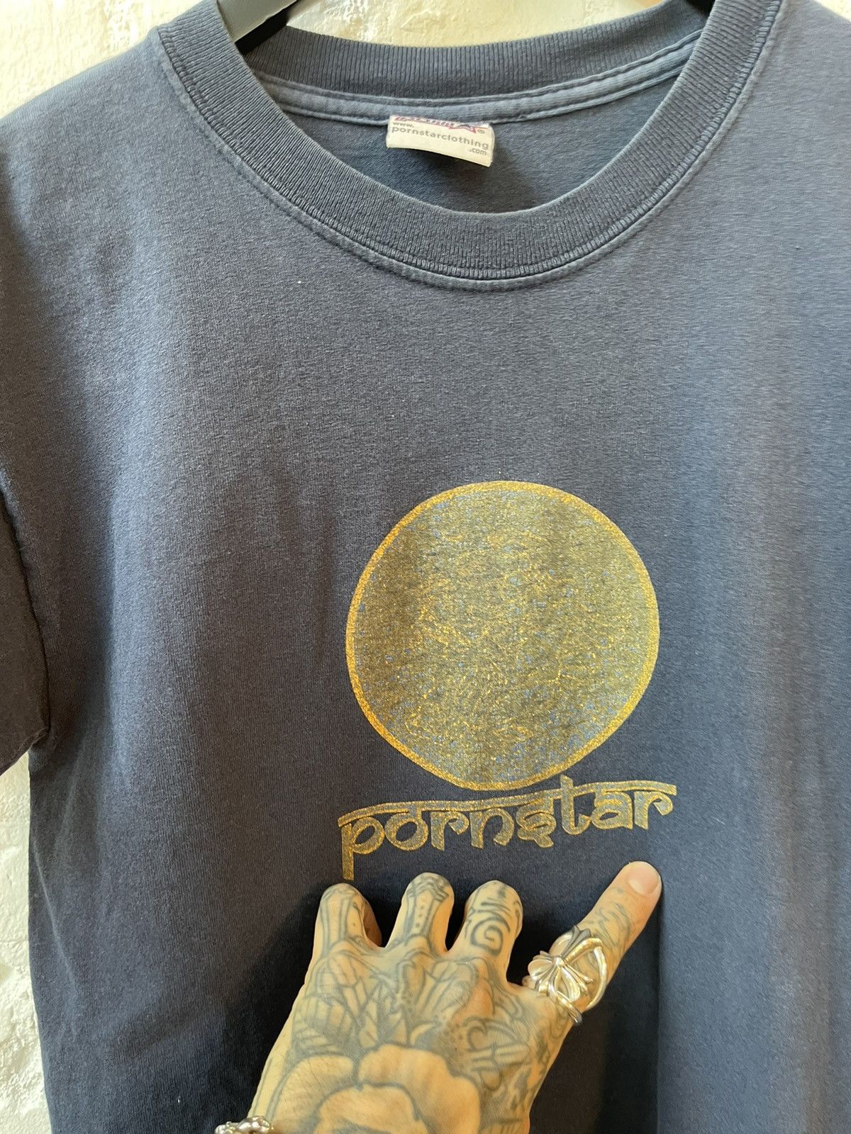 Vintage 90s PORNSTAR BRAND PORN SHIRT Sanskrit Size US L / EU 52-54 / 3 - 2 Thumbnail