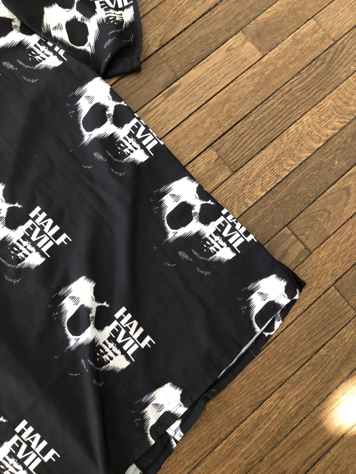 Half Evil Half Evil Anniversary Skull Shirt ❄️ Pleasures FTP Bones XL Size US XL / EU 56 / 4 - 4 Thumbnail