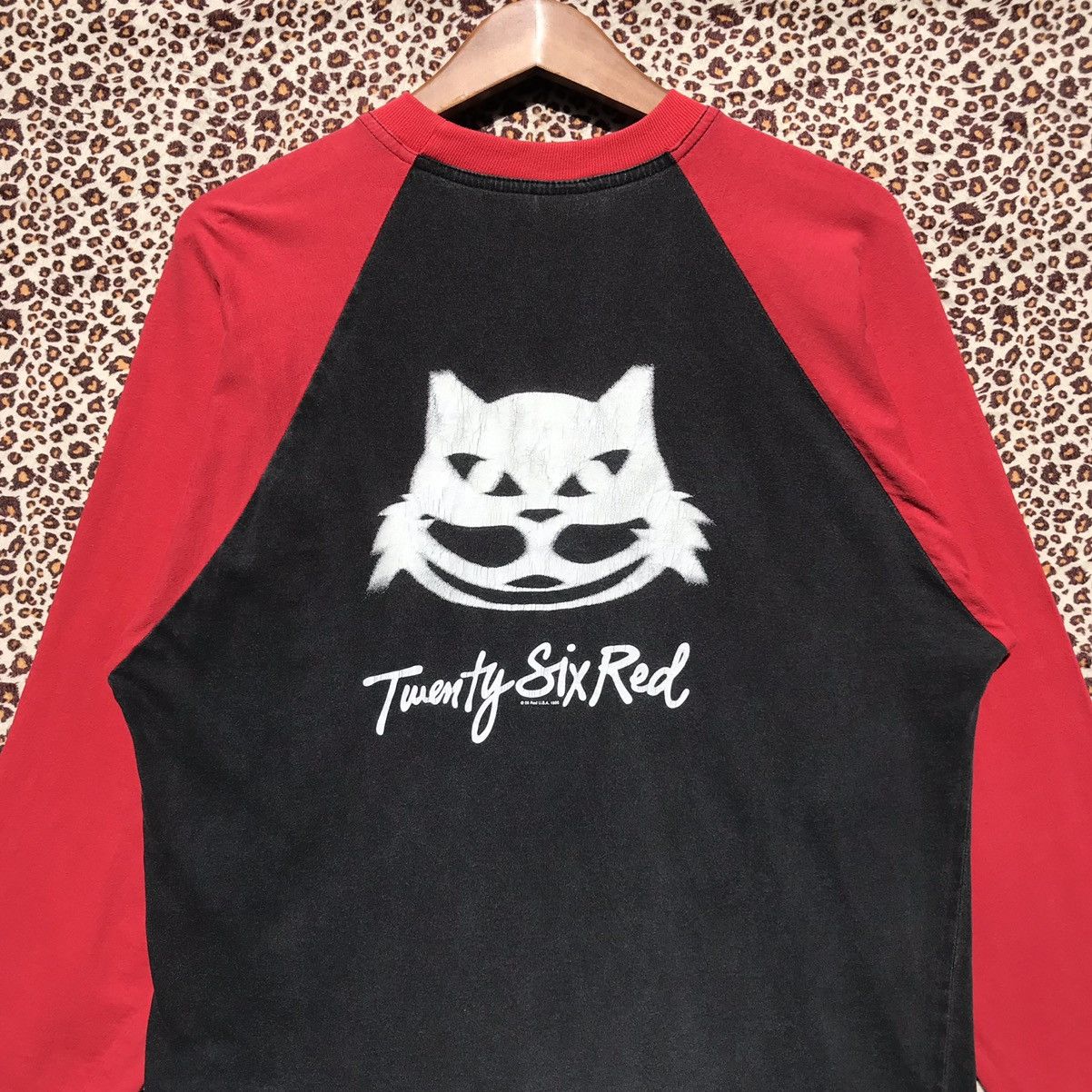 Vintage Vintage 90s Twenty Six Red Skateboard Shirt 26 Red. Size US M / EU 48-50 / 2 - 8 Thumbnail