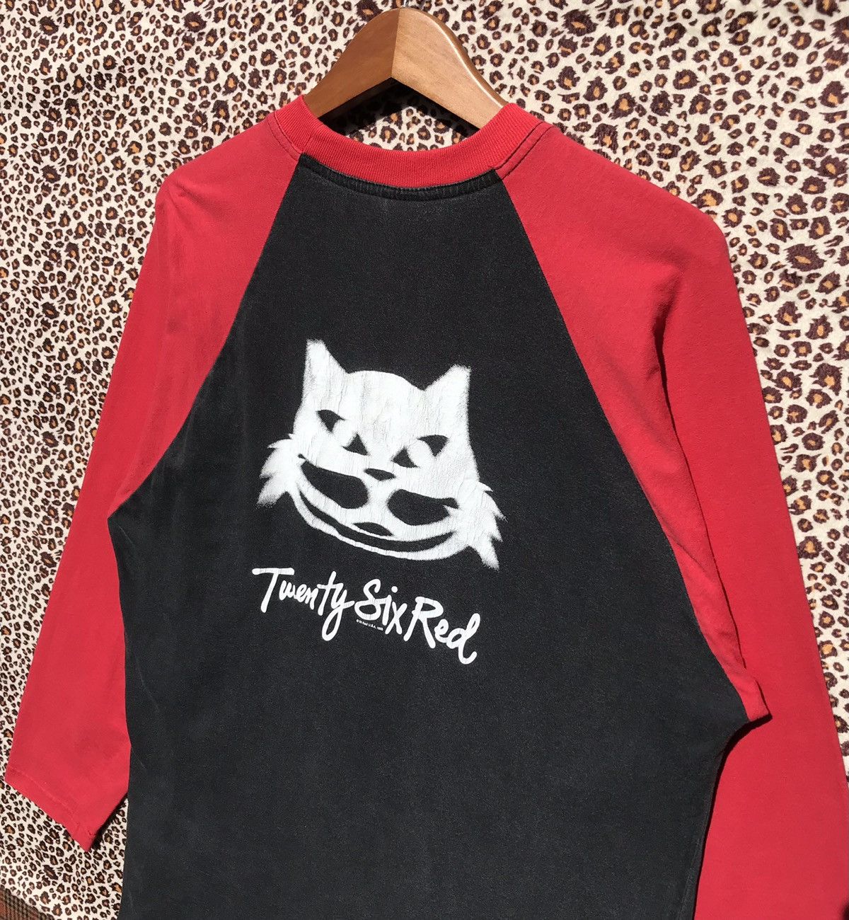 Vintage Vintage 90s Twenty Six Red Skateboard Shirt 26 Red. Size US M / EU 48-50 / 2 - 6 Thumbnail