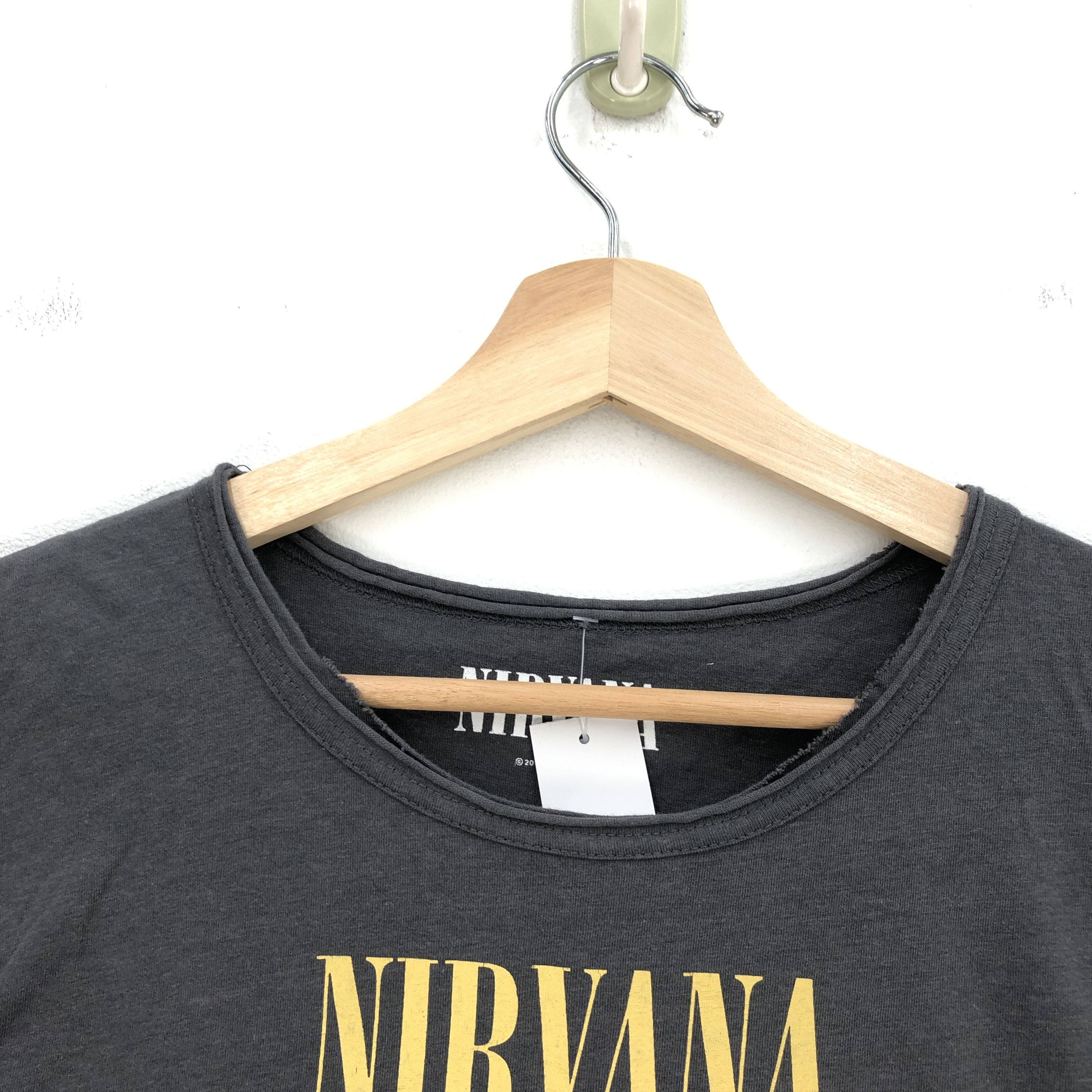 Band Tees Vintage Nirvana T Shirt Grunge Nirvana in Utero Tour Tees Size US XS / EU 42 / 0 - 5 Thumbnail