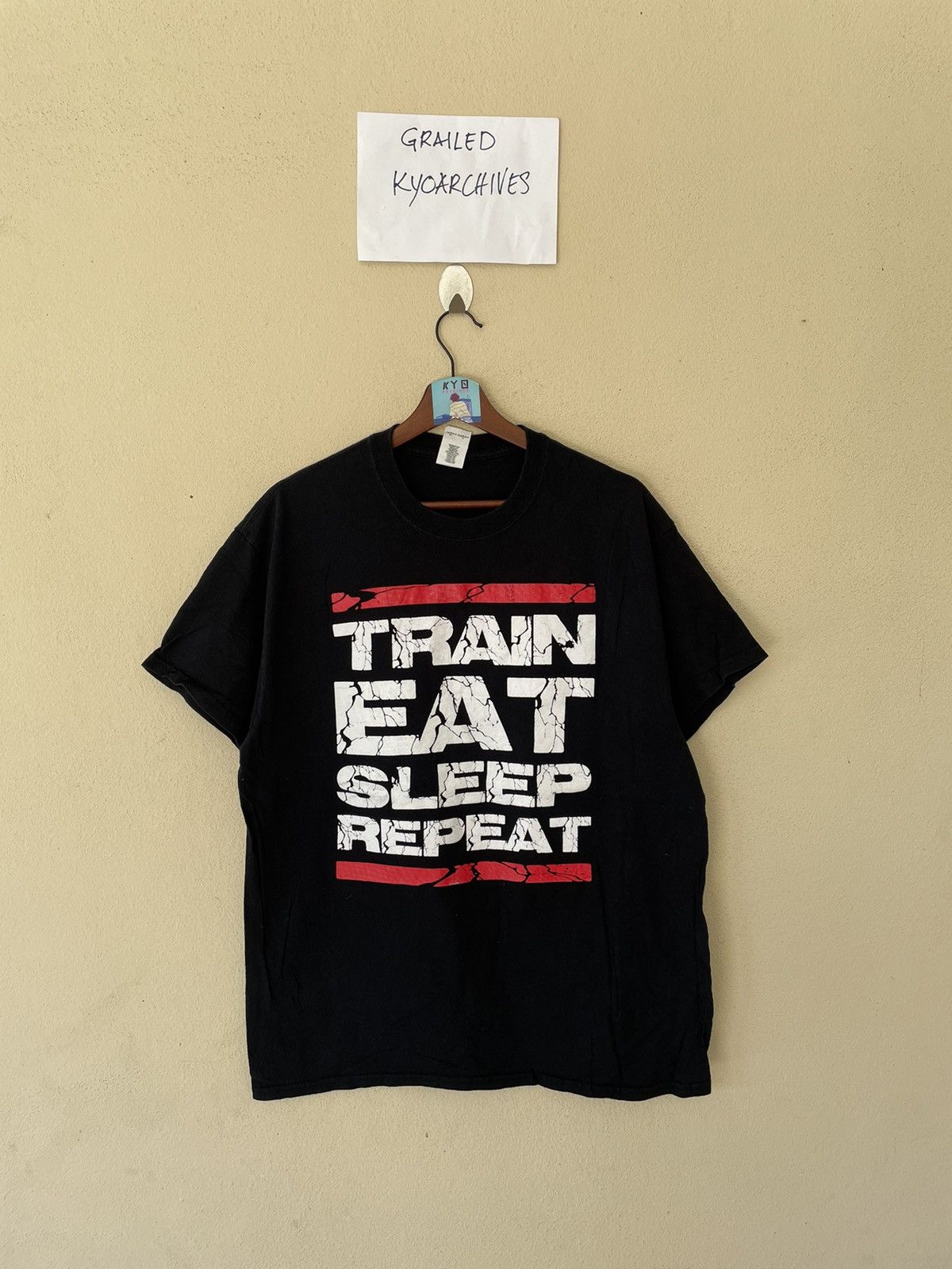 Gildan TRAIN EAT SLEEP REPEAT TEE Size US L / EU 52-54 / 3 - 1 Thumbnail