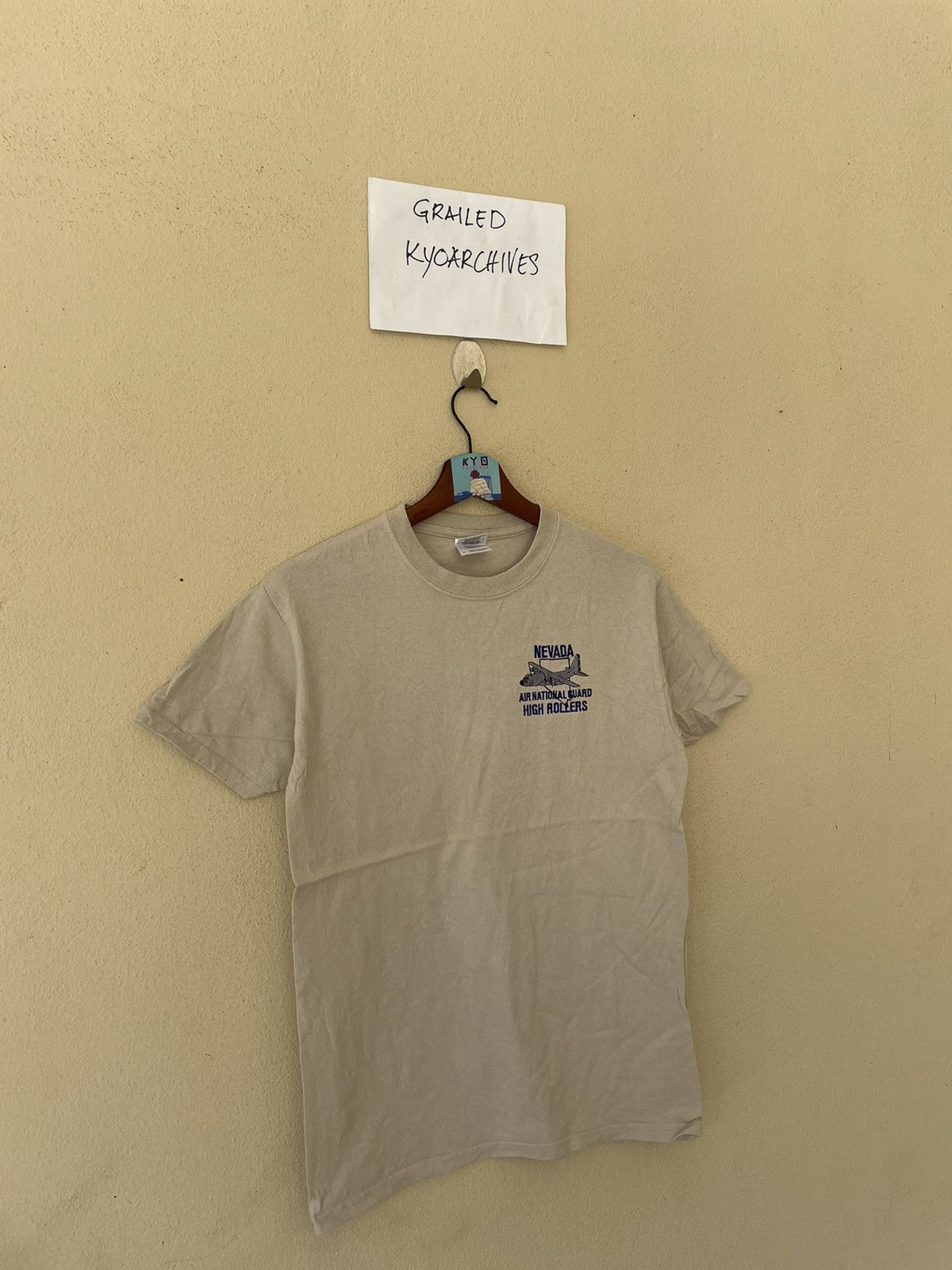 Gildan EMBROIDERED NEVADA AIRWAYS TEE Size US S / EU 44-46 / 1 - 2 Thumbnail