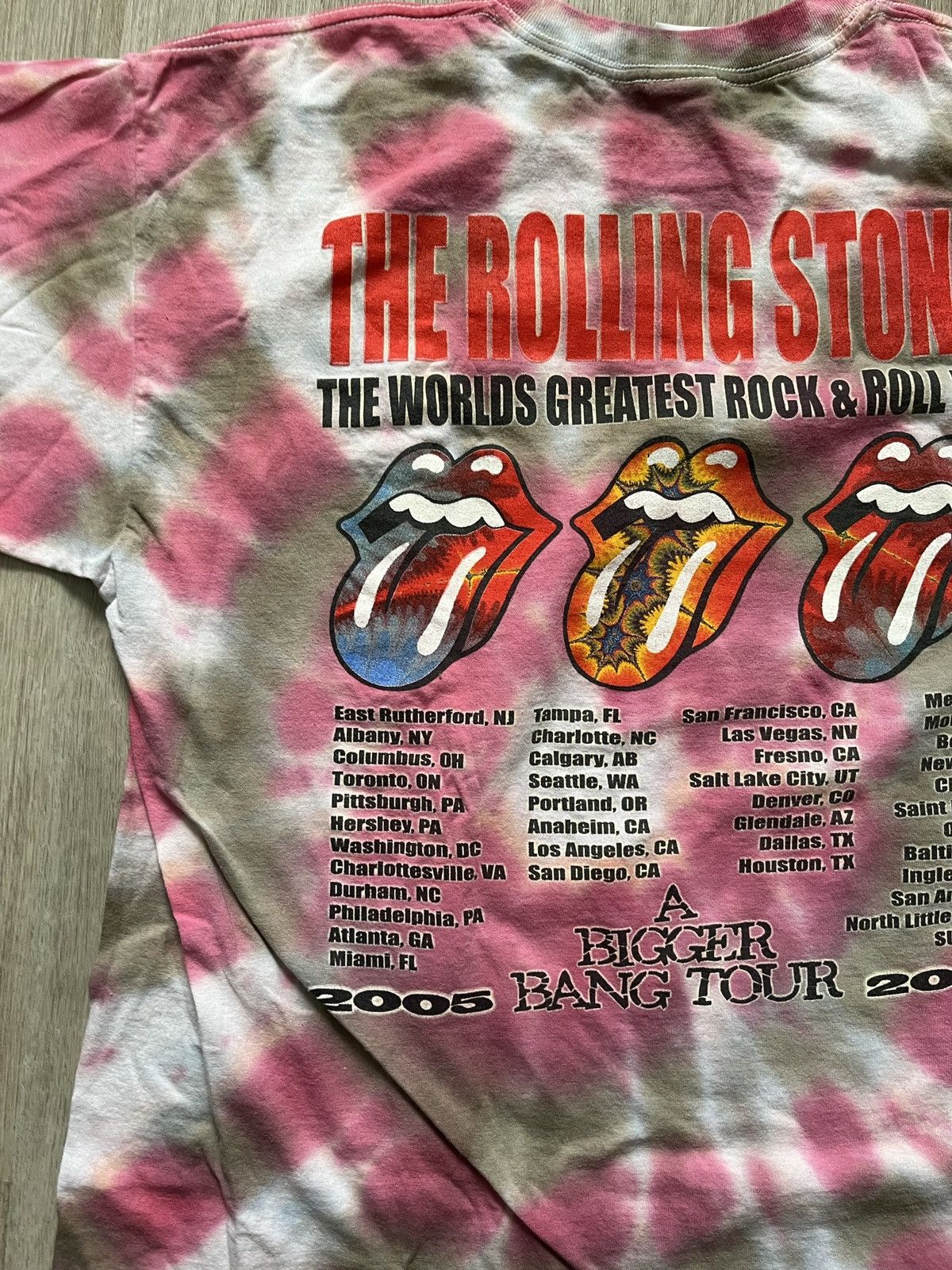 Vintage Vintage 2005-06 Rolling Stones A Bigger Bang Tour Shirt Size US XL / EU 56 / 4 - 16 Thumbnail