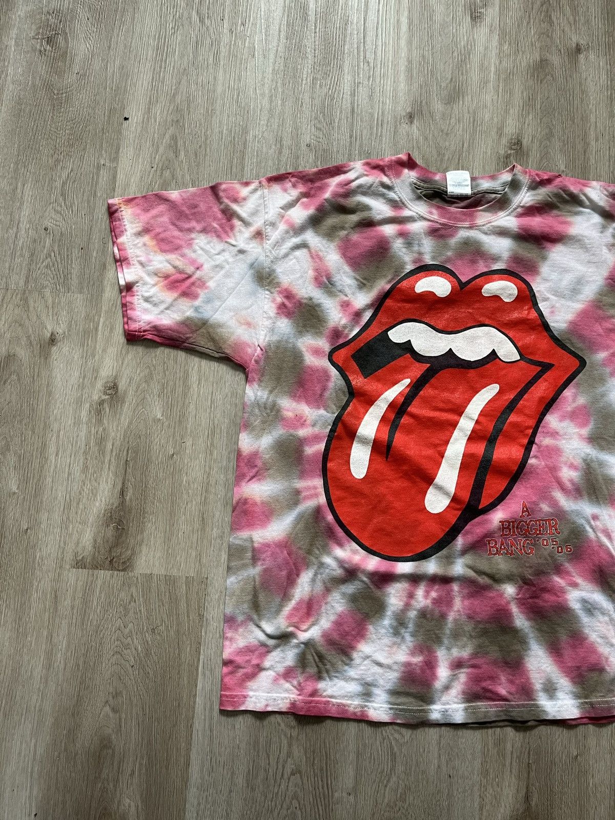 Vintage Vintage 2005-06 Rolling Stones A Bigger Bang Tour Shirt Size US XL / EU 56 / 4 - 4 Thumbnail