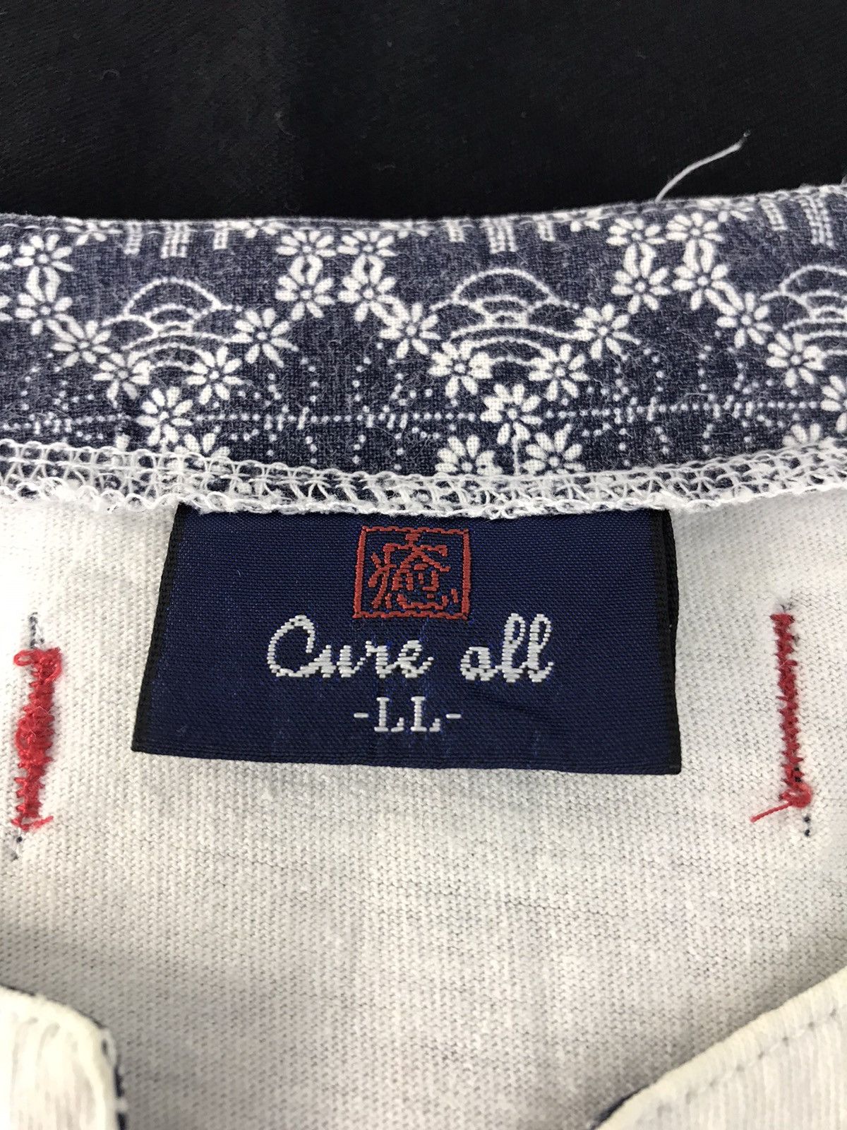 Japanese Brand × Vintage Vtg Cune All Graphic Fish Koi Design Tee Size US L / EU 52-54 / 3 - 6 Thumbnail
