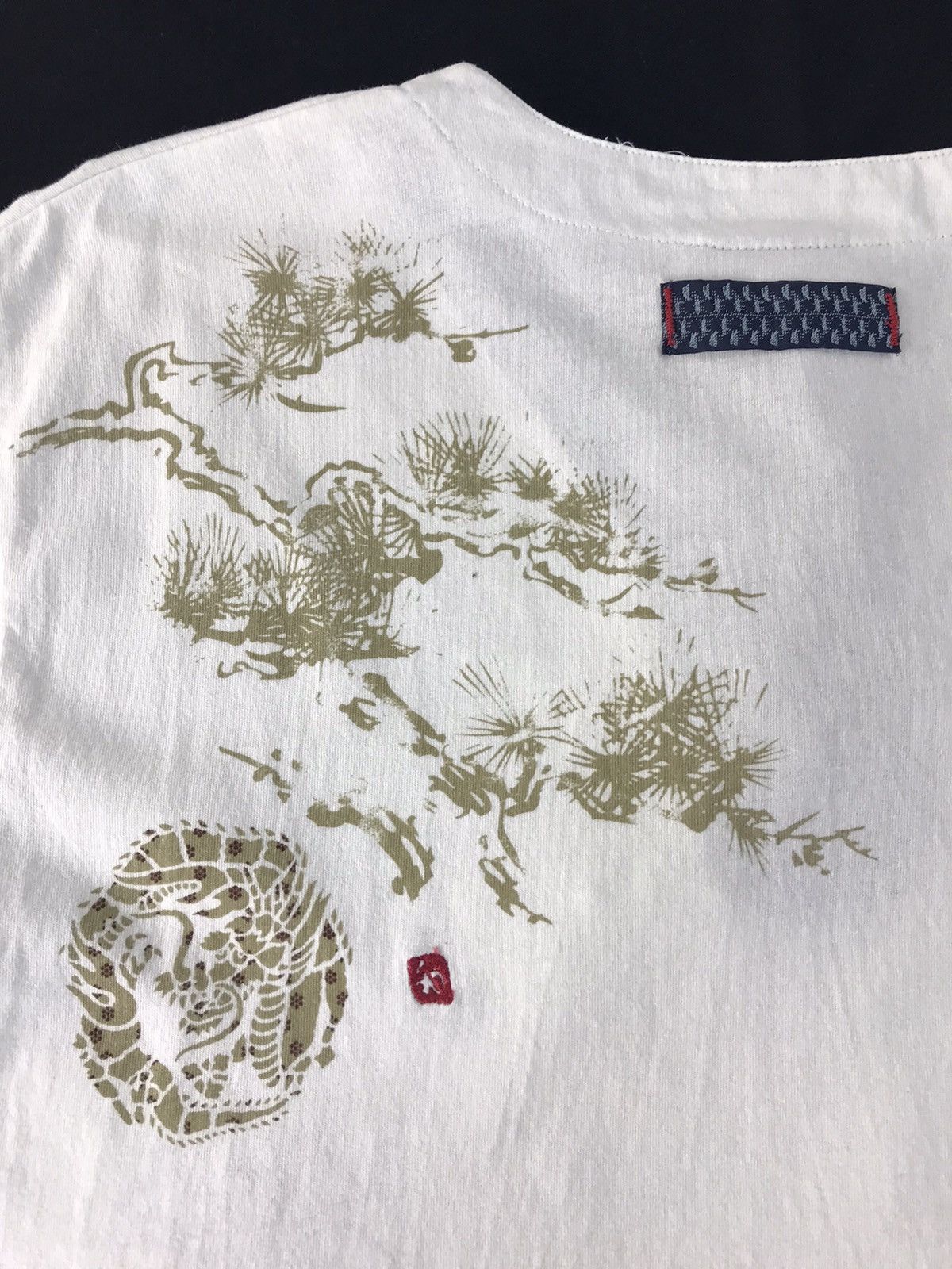 Japanese Brand × Vintage Vtg Cune All Graphic Fish Koi Design Tee Size US L / EU 52-54 / 3 - 11 Thumbnail