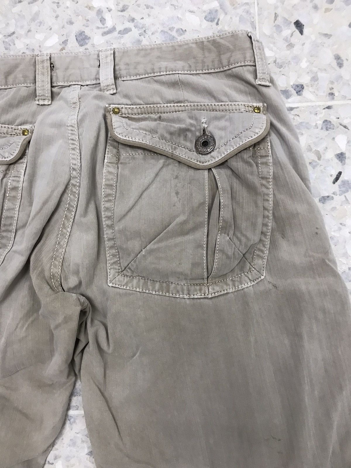 Japanese Brand Vintage Surplus Distressed Cargo Pants Size US 33 - 15 Thumbnail
