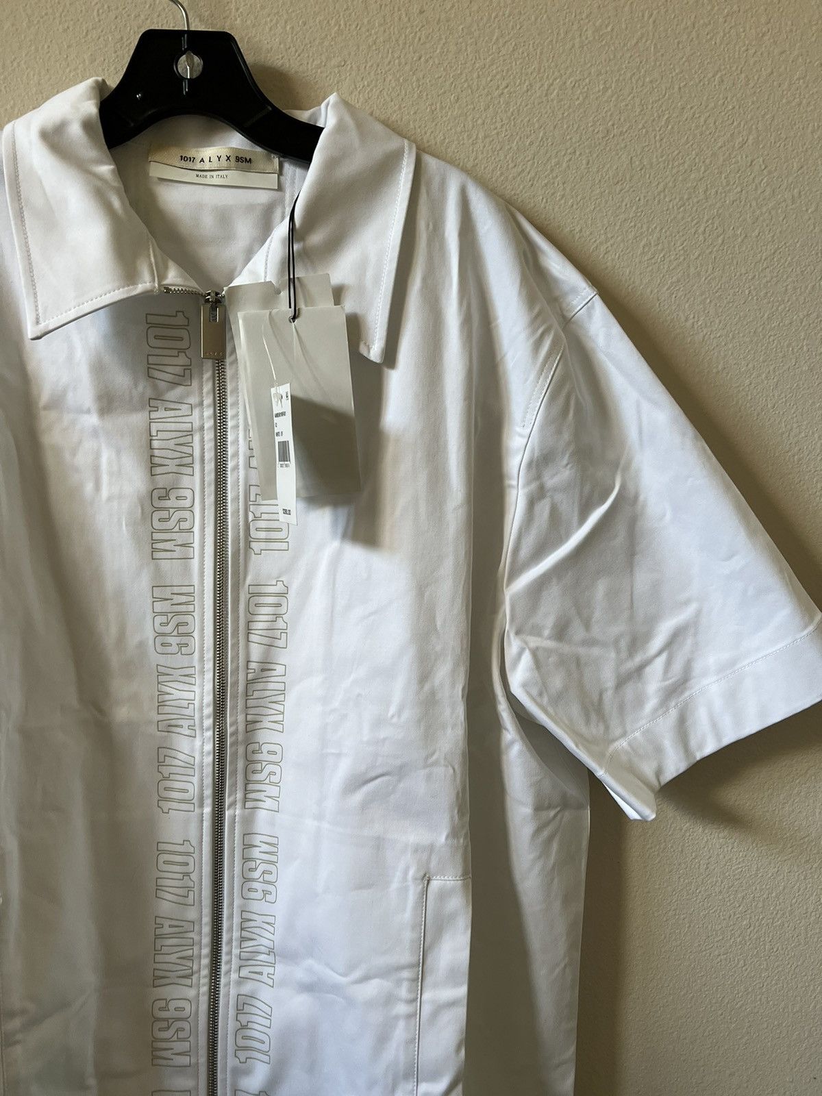 1017 ALYX 9SM 1017 ALYX 9SM Zip Up Logo Shirt Size US XL / EU 56 / 4 - 4 Thumbnail