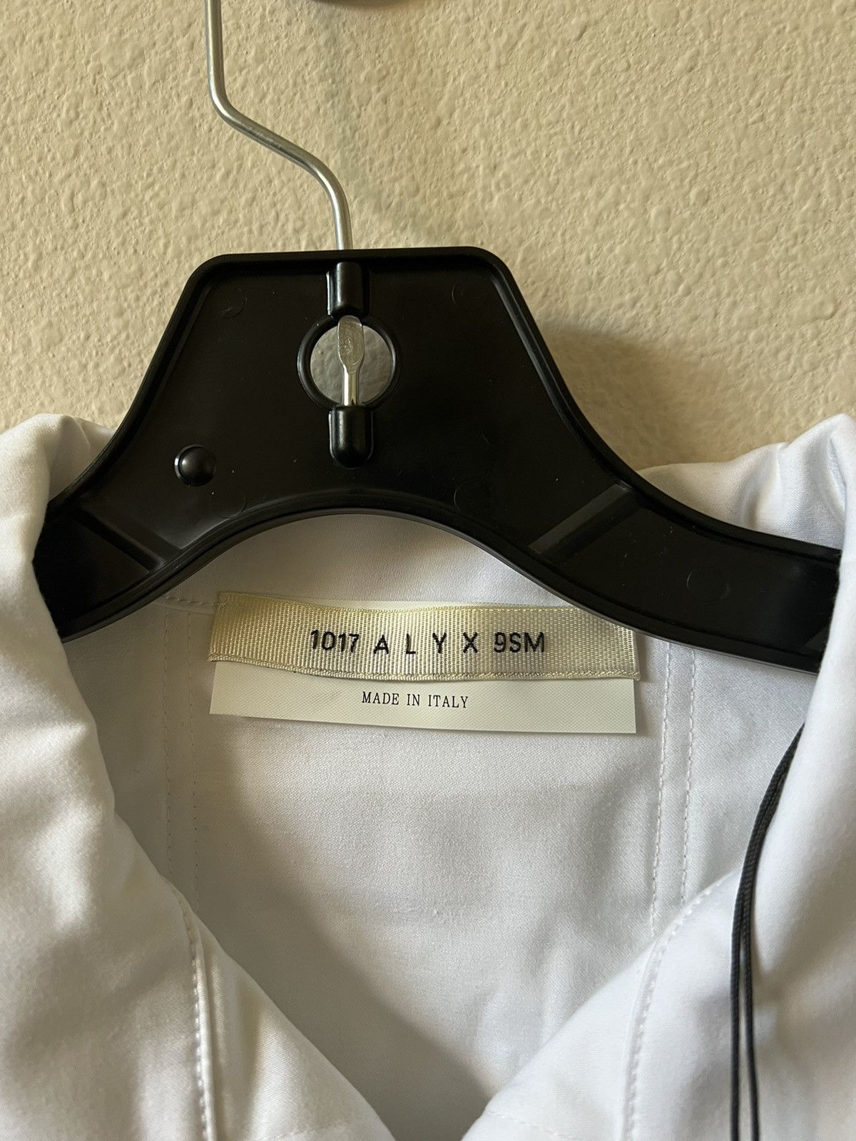 1017 ALYX 9SM 1017 ALYX 9SM Zip Up Logo Shirt Size US XL / EU 56 / 4 - 8 Thumbnail