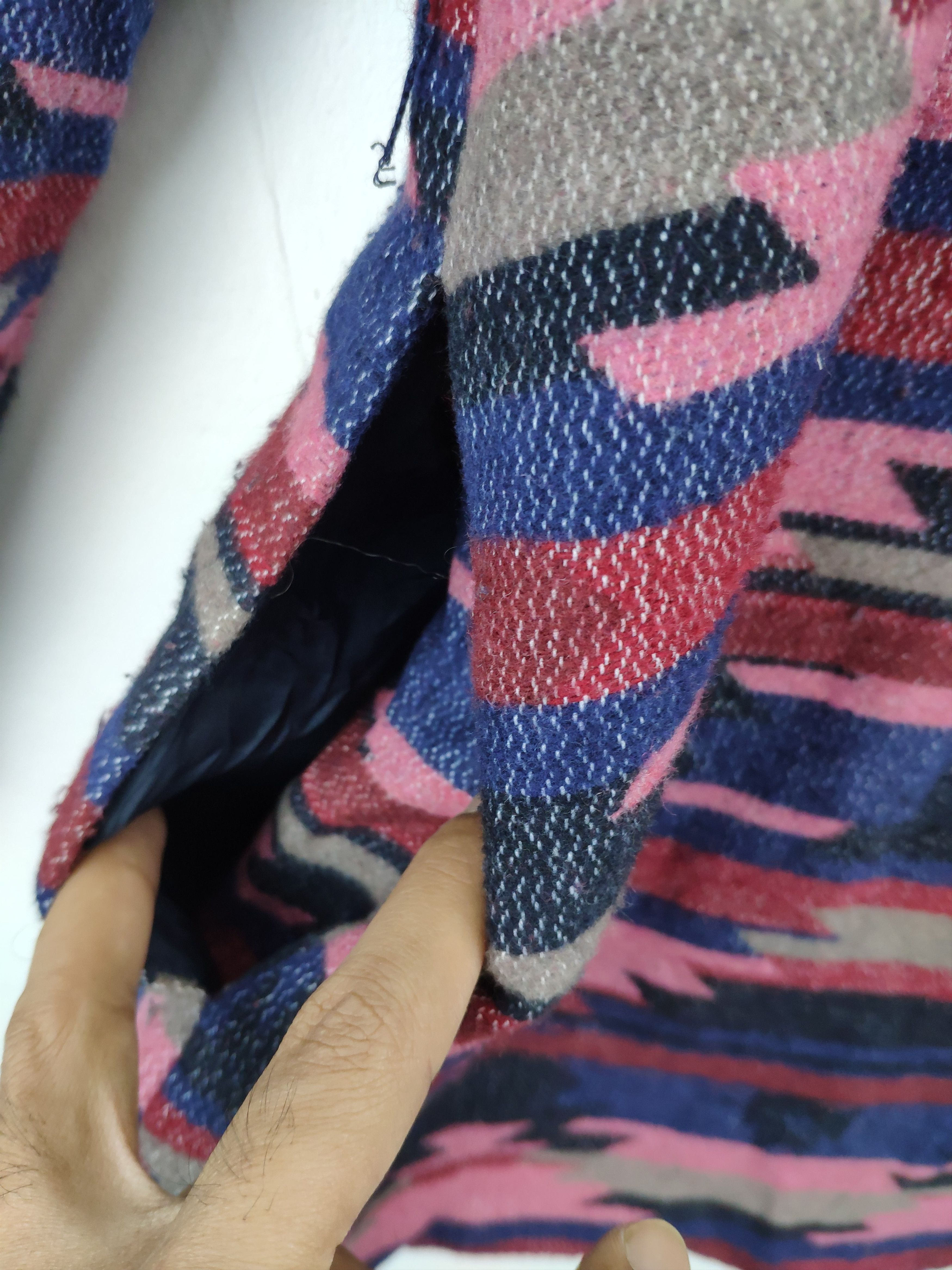 Japanese Brand Vintage Wool Hoodie Cardigan Navajo Native Style Size XS / US 0-2 / IT 36-38 - 14 Thumbnail