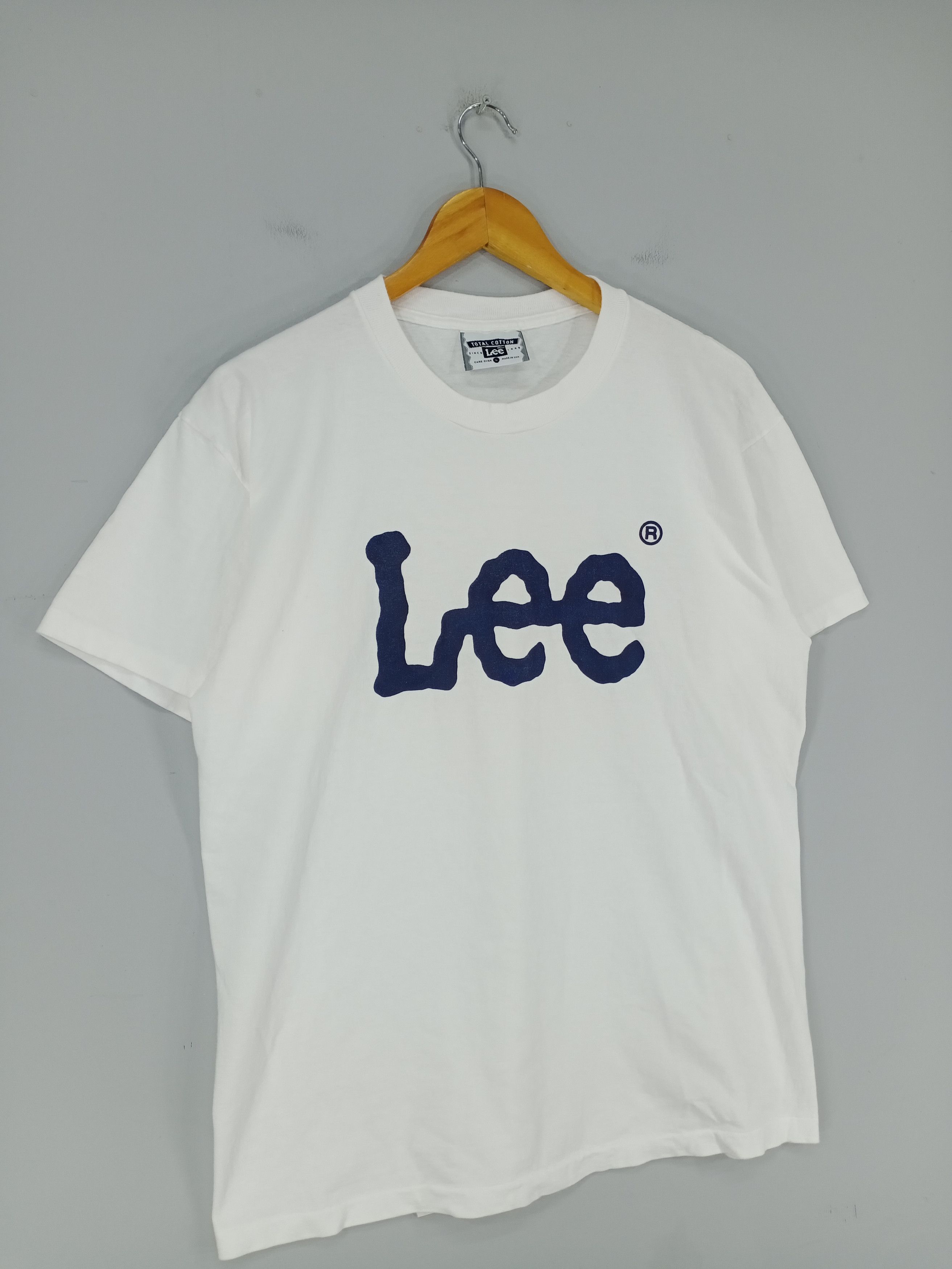 Lee × Vintage 💥RARE💥Vintage 90s Lee Big Logo Tshirt Size US M / EU 48-50 / 2 - 2 Thumbnail