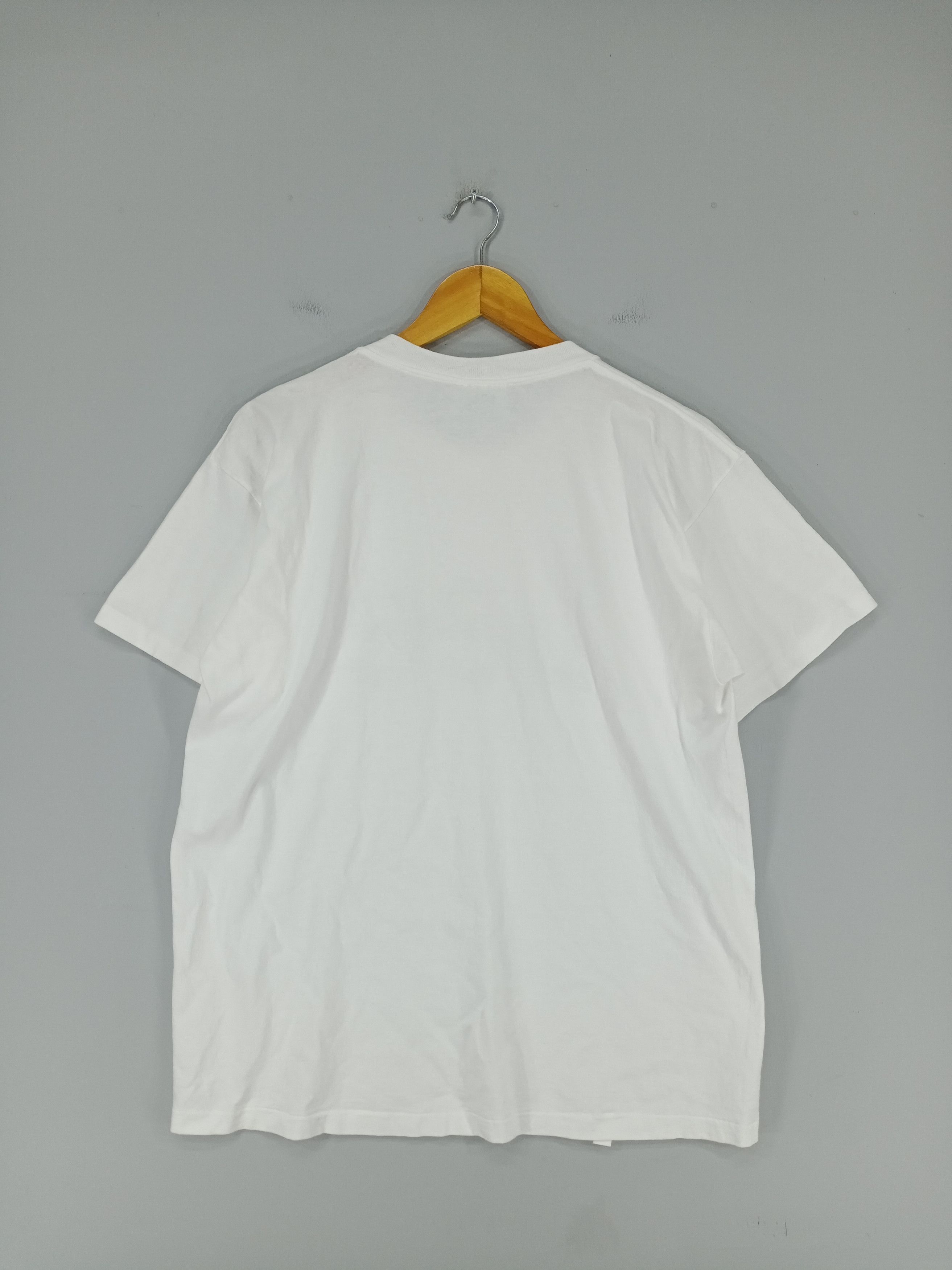 Lee × Vintage 💥RARE💥Vintage 90s Lee Big Logo Tshirt Size US M / EU 48-50 / 2 - 7 Thumbnail