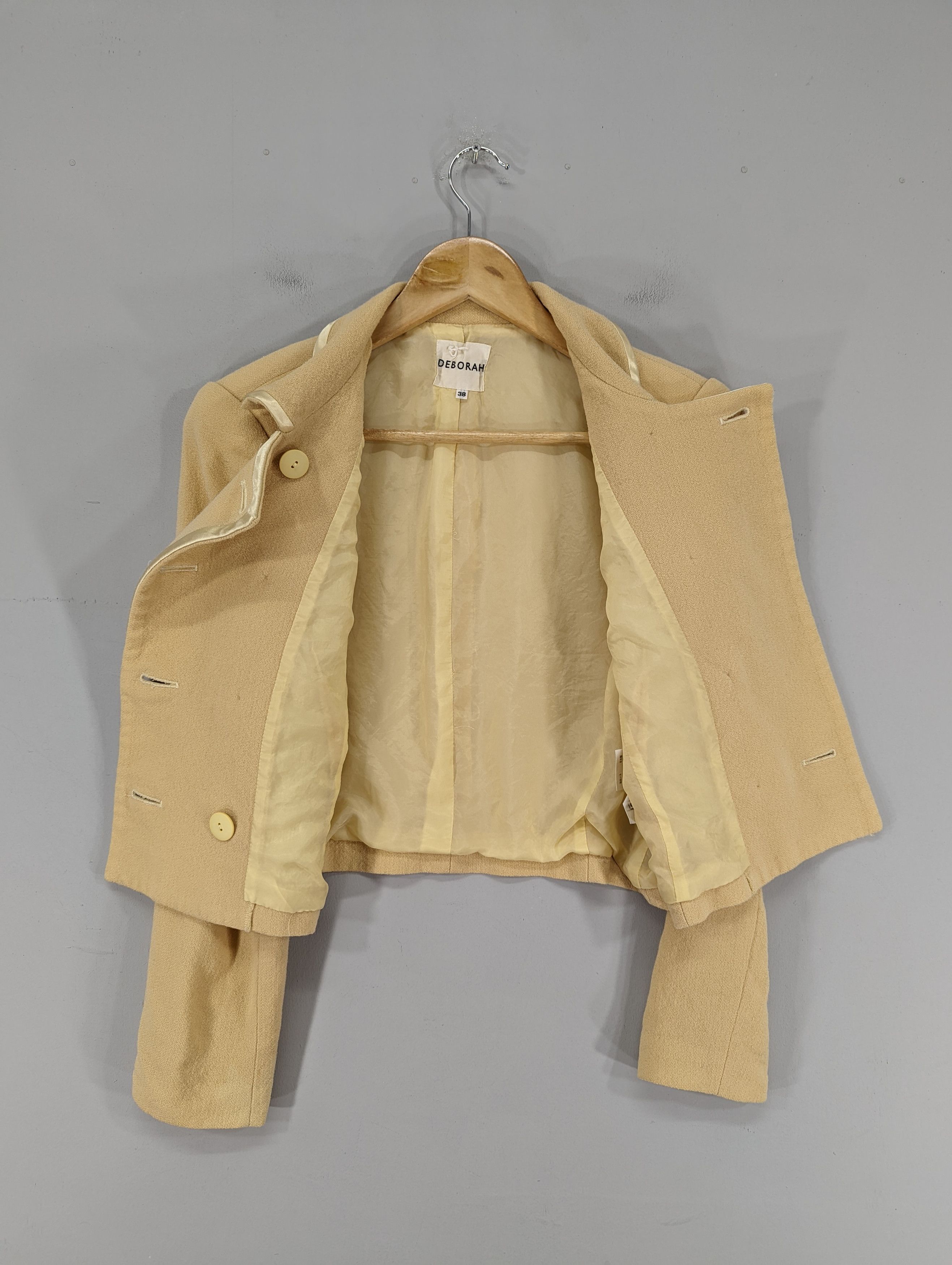 Japanese Brand × Vintage 💥RARE💥Vintage Deborah Double Breast Short Jacket Size S / US 4 / IT 40 - 6 Thumbnail