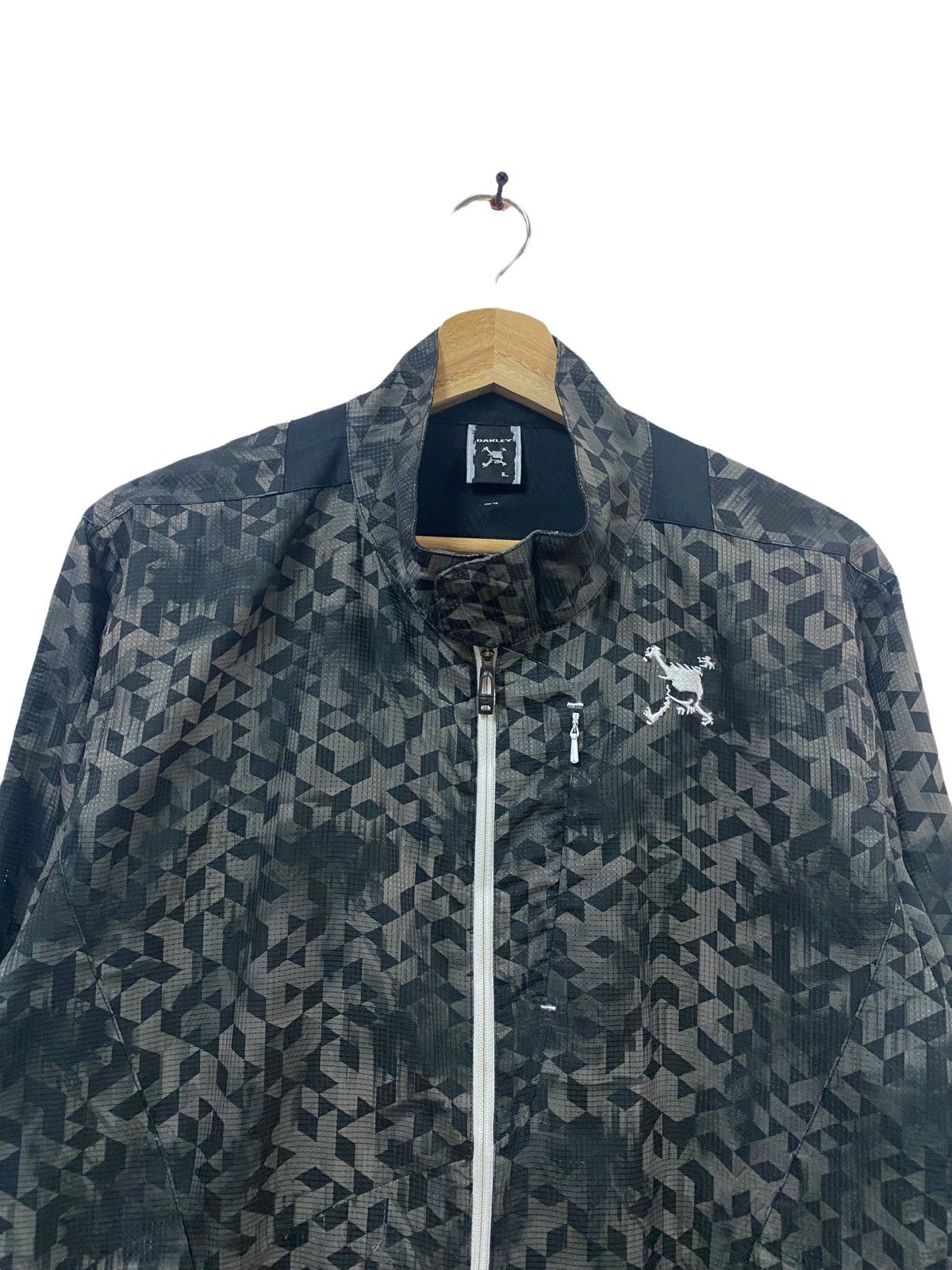 Oakley Oakley Windbreaker Jacket Size L Size US L / EU 52-54 / 3 - 3 Thumbnail