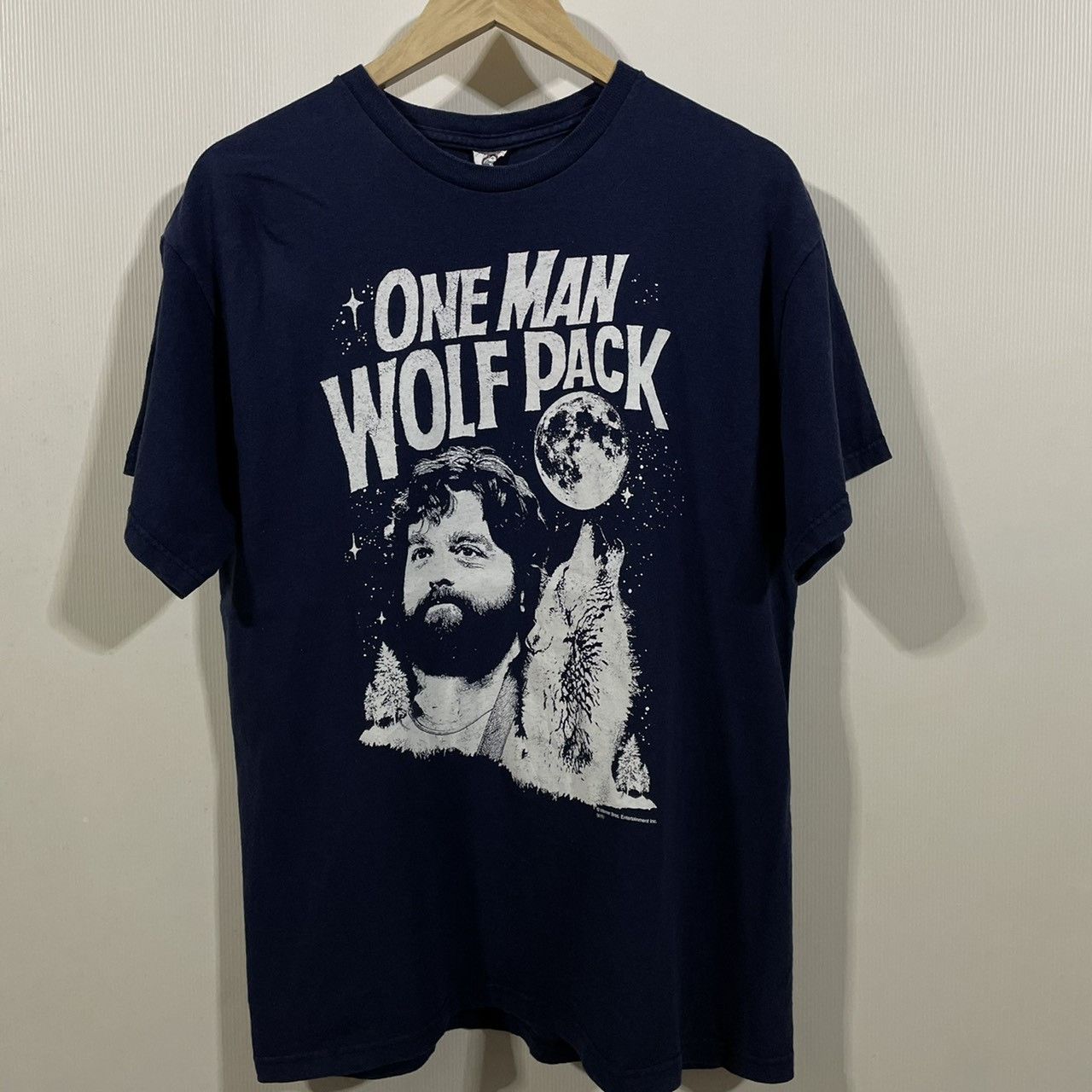 Vintage The Hangover one man wolf pack funny comedy movie tee Size US L / EU 52-54 / 3 - 1 Thumbnail