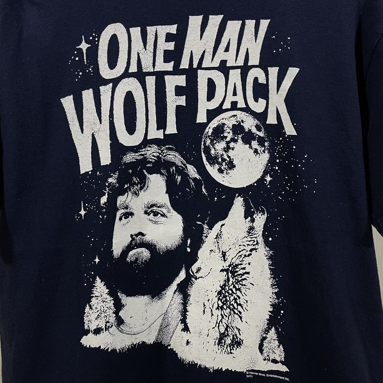 Vintage The Hangover one man wolf pack funny comedy movie tee Size US L / EU 52-54 / 3 - 2 Thumbnail